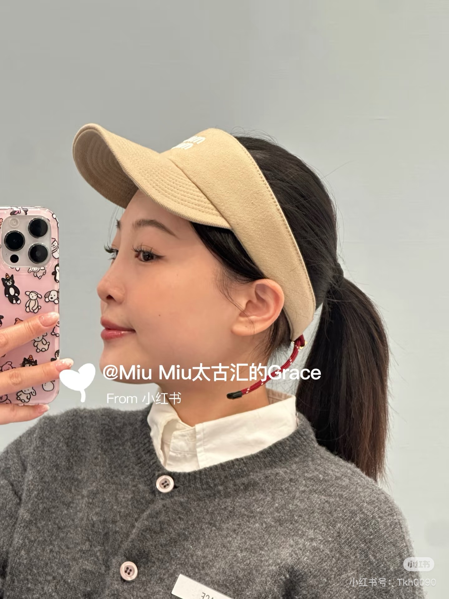 NO:343552,Running volume MiuMiu's popular empty top hat is here~ I can't help but share it with you immediately. The newly arrived super beautiful empty top hat, many hats that Jimei is looking for in summer. They are essential for outdoor activities in basketball, fashion and functions. The treasure model is very beautiful!  Hat Straw Hat Fisherman Hat Baseball Hat, Hats, Miumiu, espadrilles, hats跑量 MiuMiu爆款空顶帽来啦～ 忍不住立马要跟你们分享,新到超好看的空顶帽,夏天很多集美都在找的帽子,打球户外活动必备,时尚与功能必备款宝藏款,上头非常好看！帽子草帽渔夫帽棒球帽,帽子,miumiu,espadrilles,hats,hat