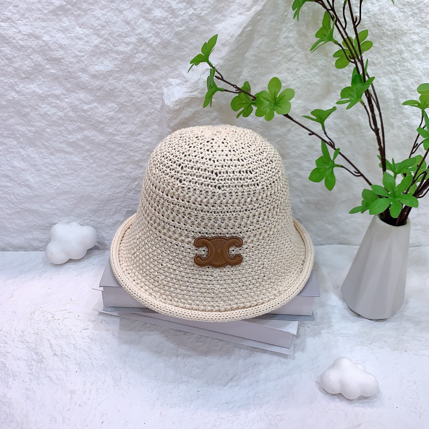 NO:344006,Running volume: Selin~ New knitted hollow hand hook little fisherman, the hand hook feels very good!  The little fisherman is very playful!  A single item that embellishes the face!  Head circumference: 57cm hat Straw hat Fisherman hat Baseball hat, hat, celine, espadrilles, hats跑量 赛琳～新款针织镂空手勾小渔夫,手勾手感很好！ 小渔夫很俏皮噢！修饰脸型的单品！ 头围:57cm帽子草帽渔夫帽棒球帽,帽子,celine,espadrilles,hats,hat