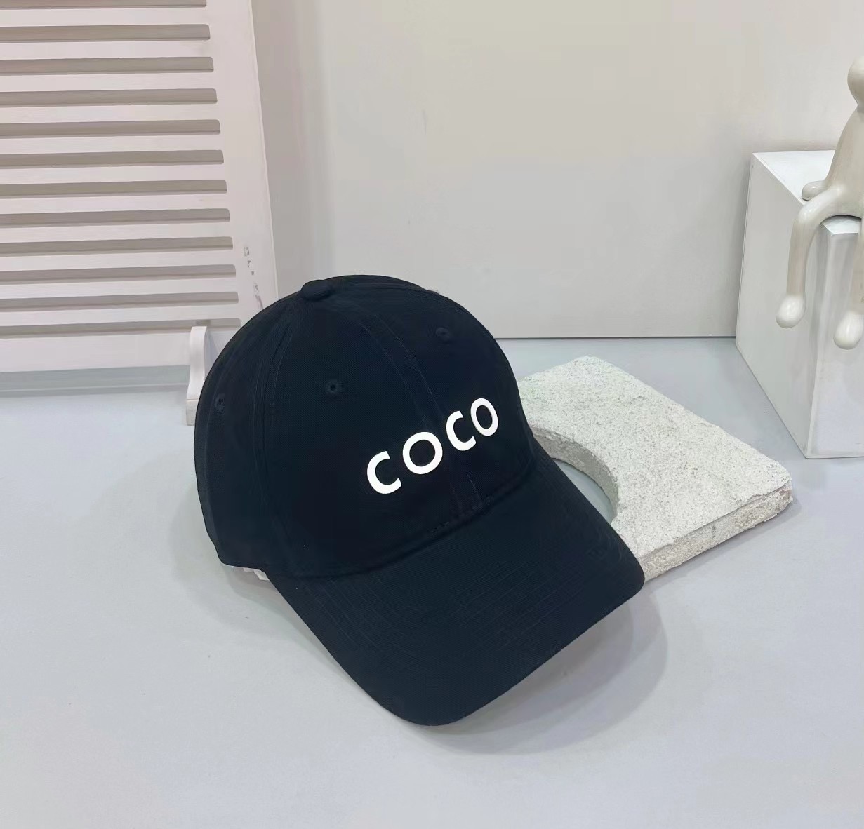 NO:347619,Running volume Xiaoxiang~ New Washing Baseball Cap Sweet and Cool Baseball Cap~ A must-have for fashionable essence!  Soft top casual hat type, comfortable and soft, with twill cotton fabric, which is both a non-faced artifact and the finishing touch of outfits!  Hat Straw Hat Fisherman Hat Baseball Hat, Hats, espadrilles, hats跑量 小香～新款洗水棒球帽 甜酷棒球帽~时髦精必备款！ 软顶休闲帽型 舒适柔软 采用斜纹棉质面料 既是素颜神器又是穿搭的点睛之笔！帽子草帽渔夫帽棒球帽,帽子,espadrilles,hats,hat