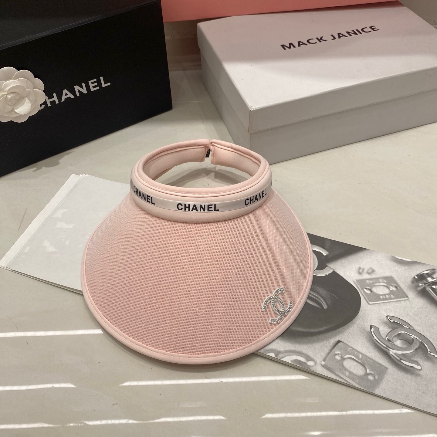 NO:347848,Running volume Xiaoxiang~ New style shiny sky top hat How do the little fairies resist the temptation of this shiny blingblingbling [poor][poor][poor][poor] The little empress dowager's ocean style hat straw hat fisherman's hat baseball hat, hat, espadrilles, hats跑量 小香～新款亮闪空顶帽 小仙女们如何抵抗这闪闪亮blingbling的诱惑哦[可怜][可怜][可怜] 小太后海洋风帽子草帽渔夫帽棒球帽,帽子,espadrilles,hats,hat