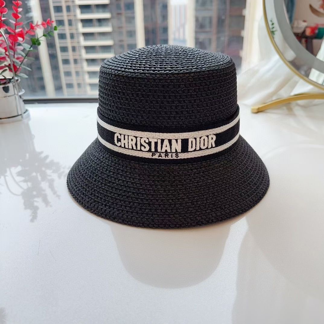 NO:347738,Running volume Dior ~ Elegant PP straw bucket hat sun hat, sweet style, very delicate hat shape, sun hood shape impeccable! Encrypted PP grass, more significant sunshade material: PP grass Head circumference: 57cm hat Straw hat Fisherman hat Baseball hat, hat, dior, espadrilles, hats跑量 Dior～优雅PP草小桶帽遮阳帽,甜美风, 很秀气的帽型,遮阳凹造型都无可挑剔！ 加密 PP 草,遮阳更显著 材质:PP草 头围:57cm帽子草帽渔夫帽棒球帽,帽子,dior,espadrilles,hats,hat