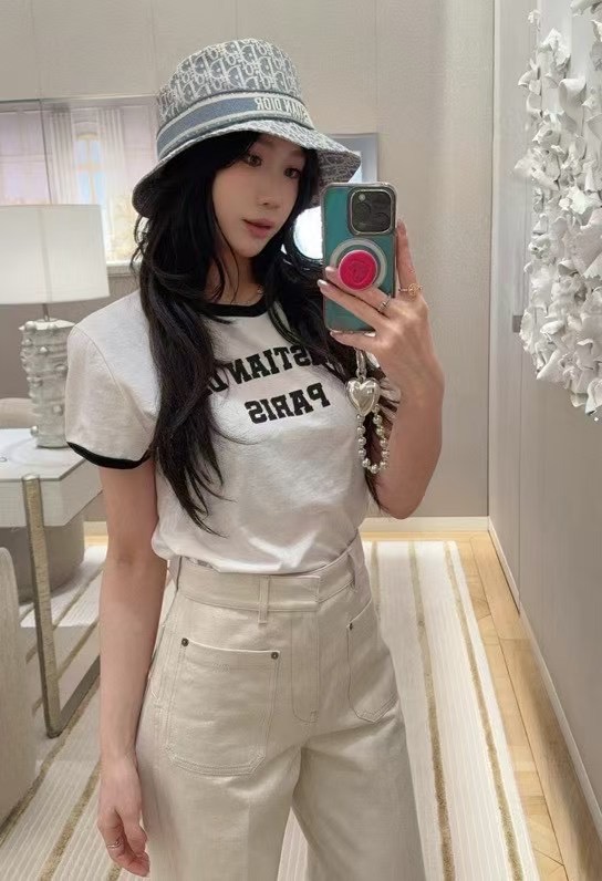 NO:348750,Running volume Dior new old-fashioned alphabet webbing fisherman hat, super famous, deepening hat shape and more temperament, this season's hot product!  Material: Cotton Head circumference: 57cm hat Straw hat Fisherman hat Baseball hat, hat, dior, dior, espadrilles, hats跑量 Dior迪奥新款老花字母织带渔夫帽 超名媛,加深帽型更显气质,本季爆款！ 材质:棉 头围:57cm帽子草帽渔夫帽棒球帽,帽子,dior,dior,espadrilles,hats,hat