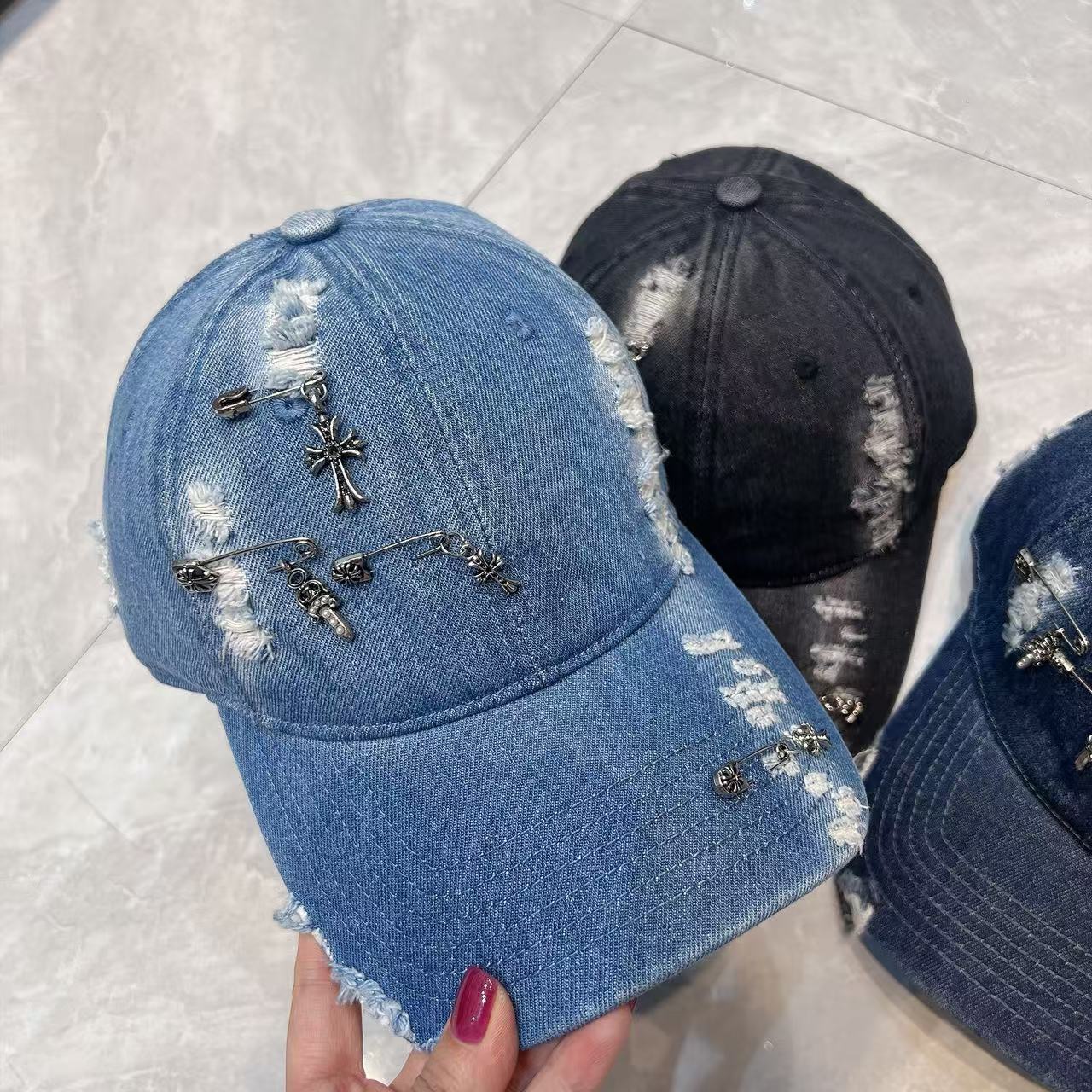 NO:350746,Running volume Croxin~News!  Denim Craft Baseball Cap, versatile and fashionable ~ Must-in!  Hat straw hat fisherman hat baseball hat, hat, chrome hearts, espadrilles, hats跑量 克罗心～上新！ 牛仔工艺棒球帽,百搭洋气～必入！帽子草帽渔夫帽棒球帽,帽子,chrome hearts,espadrilles,hats,hat