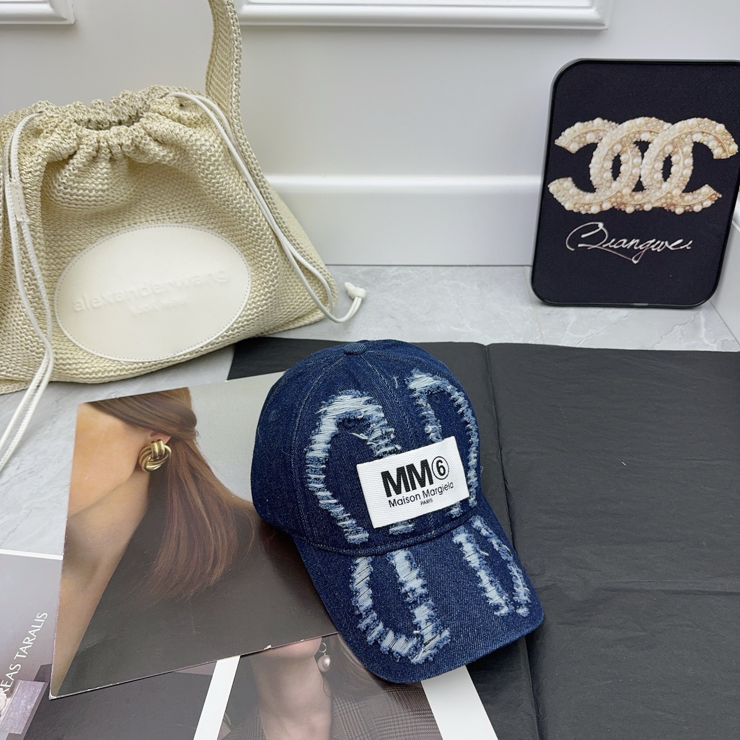 NO:350795,Running volume Majila ~ New!  Denim Craft Baseball Cap, versatile and fashionable ~ Must-in!  Hat straw hat fisherman hat baseball hat, hat,masion margiela,espadrilles,hats跑量 马吉拉～上新！ 牛仔工艺棒球帽,百搭洋气～必入！帽子草帽渔夫帽棒球帽,帽子,masion margiela,espadrilles,hats,hat
