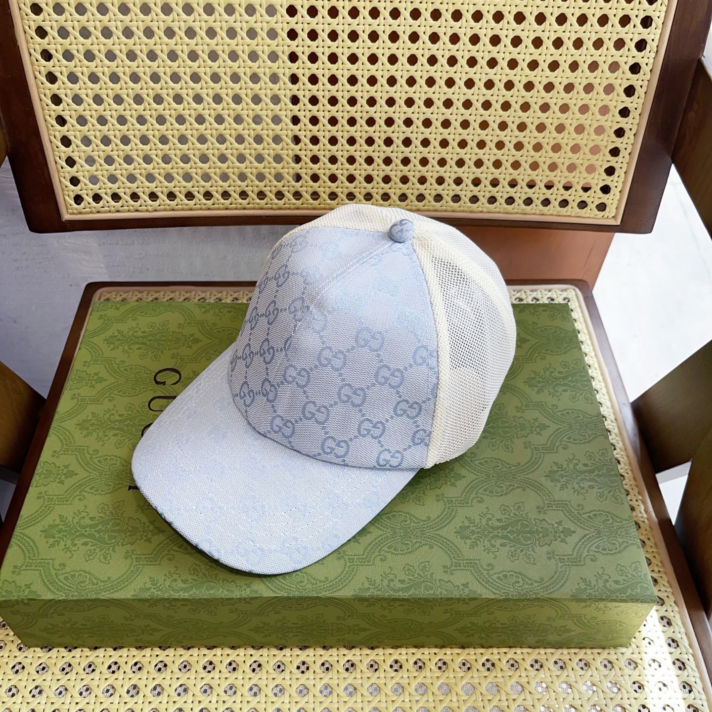 NO:353847,High-end customized version!  G home double G letter logo logo presbyopia mesh sun visor baseball cap same style for men and women!  Hat Straw Hat Fisherman Hat Baseball Hat, Hats, Gucci, espadrilles, hats跑量 高端定制版！ G家双G字母logo徽标老花网眼遮阳棒球帽 男女同款！帽子草帽渔夫帽棒球帽,帽子,gucci,espadrilles,hats,hat