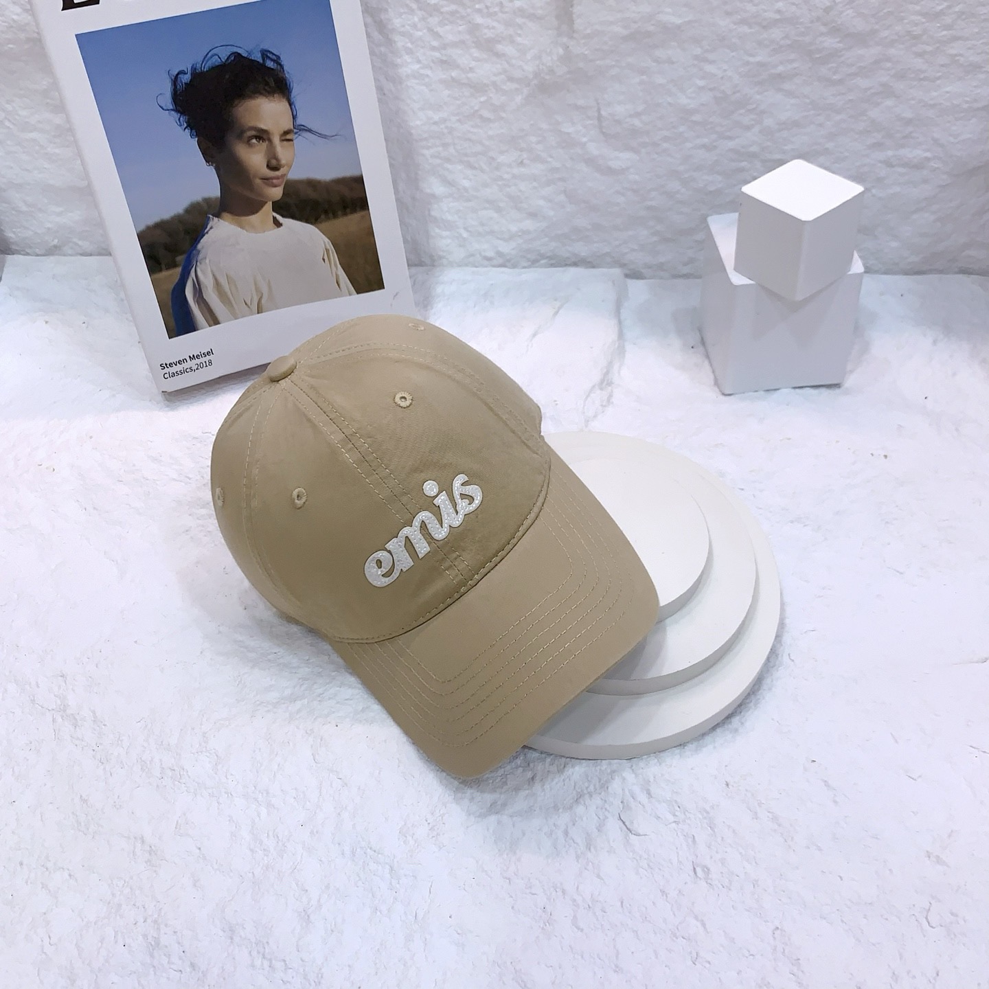 NO:355751,Running volume trendy brands~New baseball caps, sweet and cool baseball caps~Fashionable essentials!  Soft top casual hat type, comfortable and soft, with twill cotton fabric, which is both a non-faced artifact and the finishing touch of outfits!  Men and women hat straw hat fisherman hat baseball hat, hat, espadrilles,hats跑量 潮牌～新款棒球帽 甜酷棒球帽~时髦精必备款！ 软顶休闲帽型 舒适柔软 采用斜纹棉质面料 既是素颜神器又是穿搭的点睛之笔！男女同款帽子草帽渔夫帽棒球帽,帽子,espadrilles,hats,hat