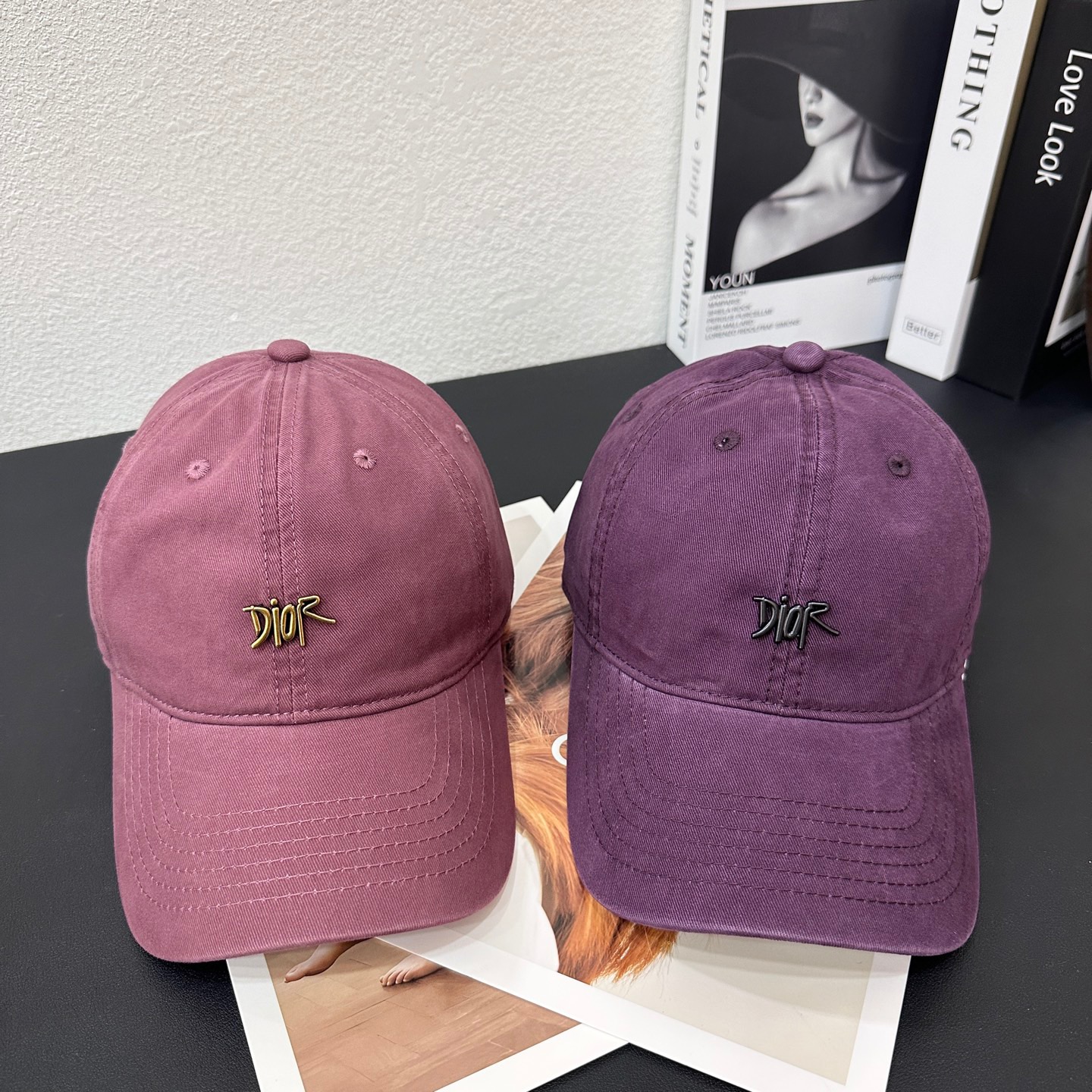 NO:355762,Running volume D home ~ New washing baseball cap Sweet and cool baseball cap ~ A must-have for fashionable essence!  Soft top casual hat type, comfortable and soft, with twill cotton fabric, which is both a non-faced artifact and the finishing touch of outfits!  Men and women hat straw hat fisherman hat baseball hat, hat, dior, espadrilles, hats跑量 D家～新款洗水棒球帽 甜酷棒球帽~时髦精必备款！ 软顶休闲帽型 舒适柔软 采用斜纹棉质面料 既是素颜神器又是穿搭的点睛之笔！男女同款帽子草帽渔夫帽棒球帽,帽子,dior,espadrilles,hats,hat