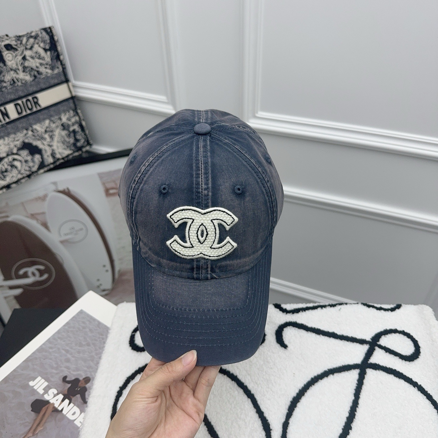 NO:355772,Running volume Xiaoxiang~ New baseball cap The old-fashioned craftsmanship is very high-end and can be worn all seasons!  Head circumference 56-58cm hat Straw hat Fisherman hat Baseball hat, hat, espadrilles, hats跑量 小香～新款棒球帽 做旧工艺很高级,四季可戴！ 头围56-58cm帽子草帽渔夫帽棒球帽,帽子,espadrilles,hats,hat