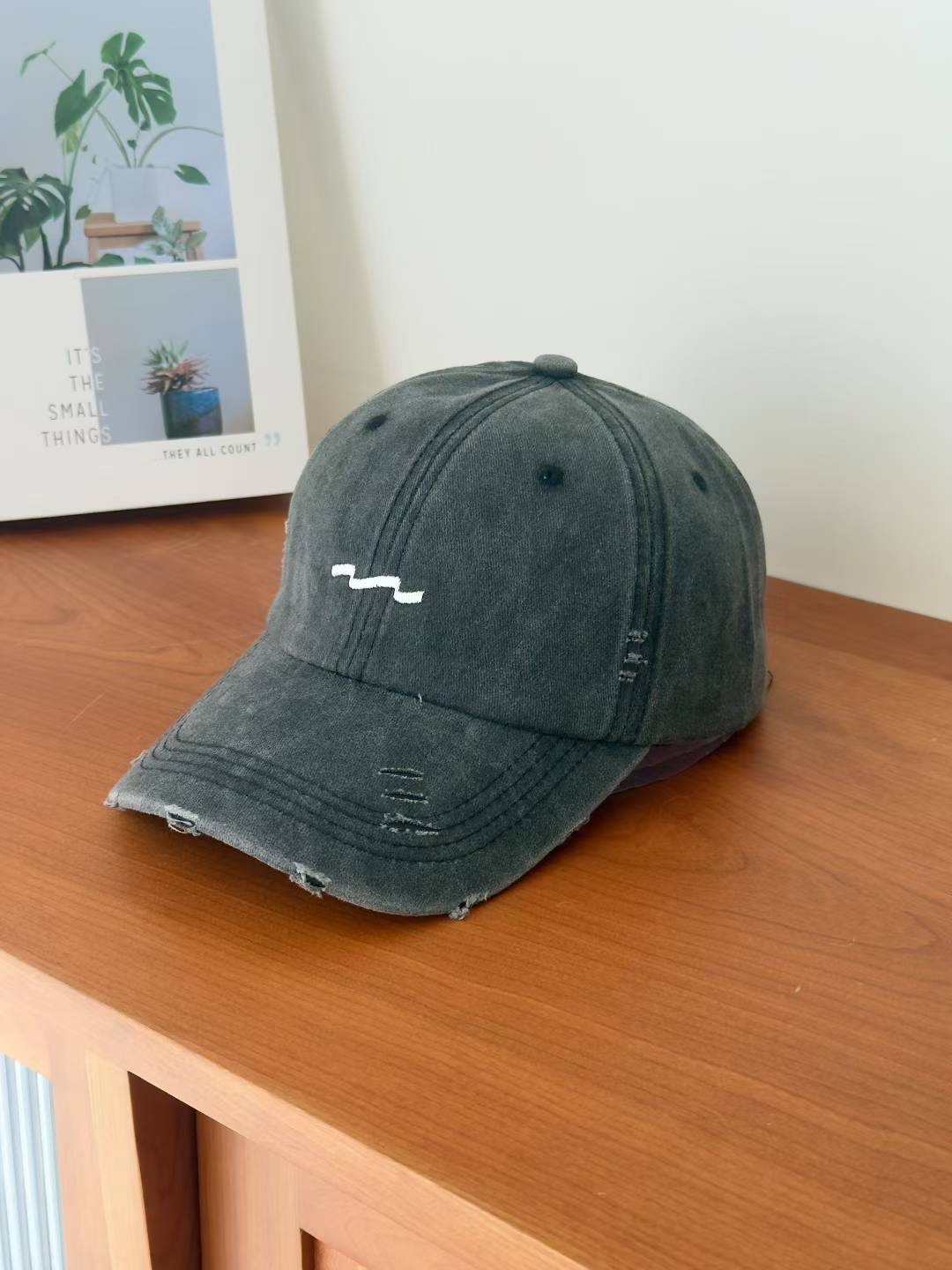 NO:358603,Running volume trendy brands~ New styles that are a must-have for early autumn outfits. Every color is very versatile~ My favorite hat shape is not picky about people!  Hat Straw Hat Fisherman Hat Baseball Hat, Hats, espadrilles, hats跑量 潮牌～新款早秋穿搭必入的新款 每一个颜色都很百搭～ 最爱最爱的帽型 不挑人 冲！帽子草帽渔夫帽棒球帽,帽子,espadrilles,hats,hat