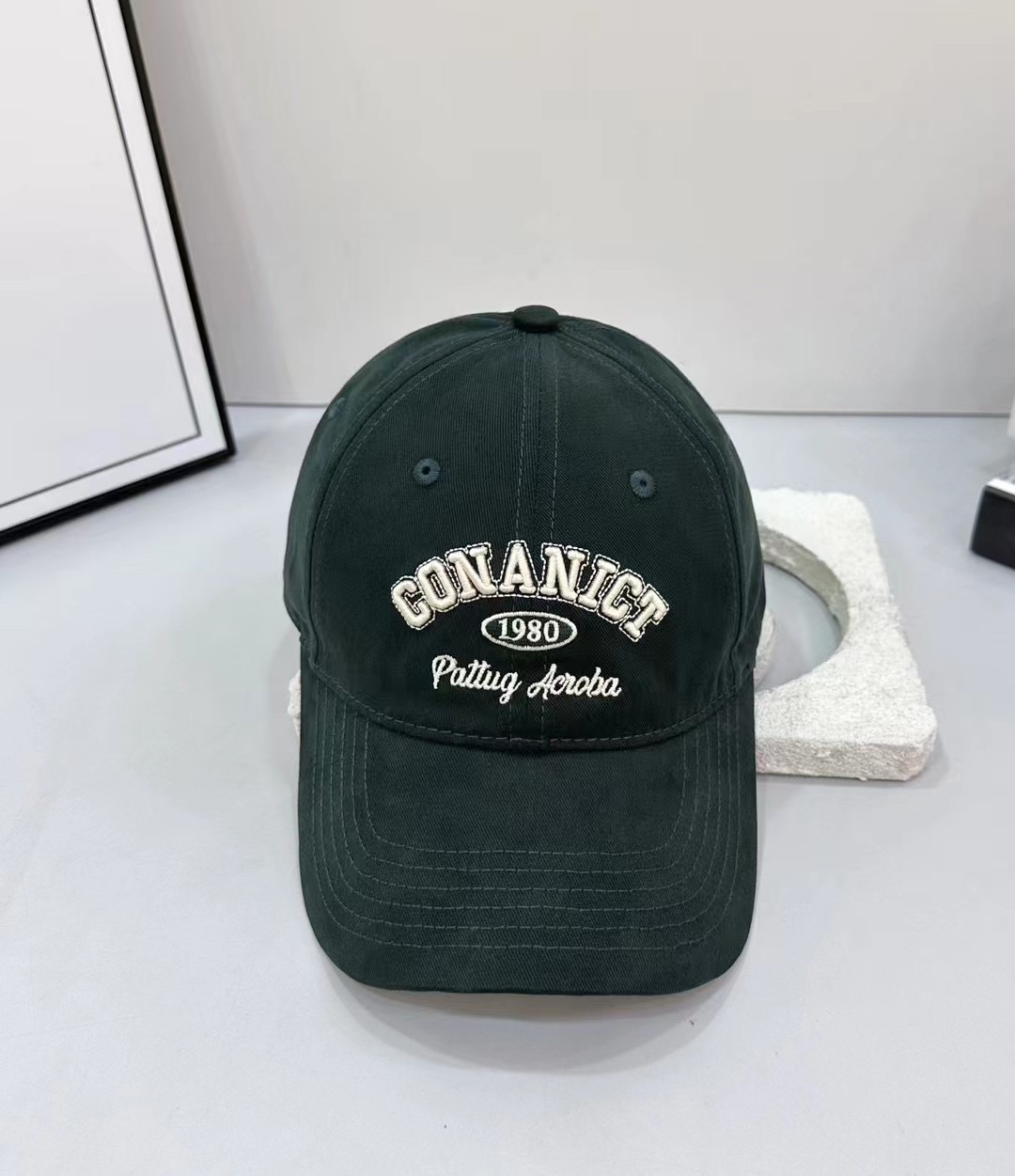 NO:359183,Running volume trendy brands~ New styles that are a must-have for early autumn outfits. Every color is very versatile~ My favorite hat shape is not picky about people!  ,hats,hats跑量 潮牌～新款早秋穿搭必入的新款 每一个颜色都很百搭～ 最爱最爱的帽型 不挑人 冲！,帽子,hats,hat