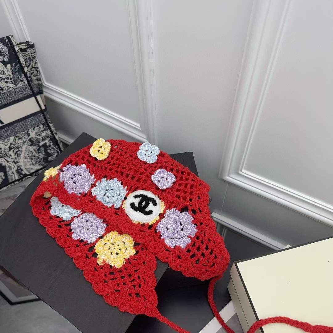 NO:358832,Running volume Xiaoxiang new handmade flower Farah hat, the atmosphere is sure to be in, the photo shoot is very photogenic, hat, straw hat, fisherman hat, baseball hat, hat, espadrilles, hats跑量 小香新款手工花朵法拉帽 穿搭氛围感必入,拍照很上镜 帽子草帽渔夫帽棒球帽,帽子,espadrilles,hats,hat