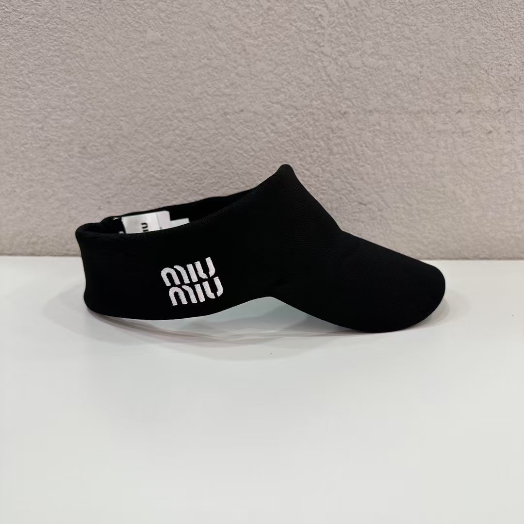 NO:358860,Running volume MiuMiu's popular empty top hat is here~ I can't help but share it with you immediately. The newly arrived super beautiful empty top hat, many hats that Jimei is looking for in summer. They are essential for outdoor activities in basketball, fashion and functions. The treasure model is very beautiful!  Hat Straw Hat Fisherman Hat Baseball Hat, Hats, Miumiu, espadrilles, hats跑量 MiuMiu爆款空顶帽来啦～ 忍不住立马要跟你们分享,新到超好看的空顶帽,夏天很多集美都在找的帽子,打球户外活动必备,时尚与功能必备款宝藏款,上头非常好看！帽子草帽渔夫帽棒球帽,帽子,miumiu,espadrilles,hats,hat