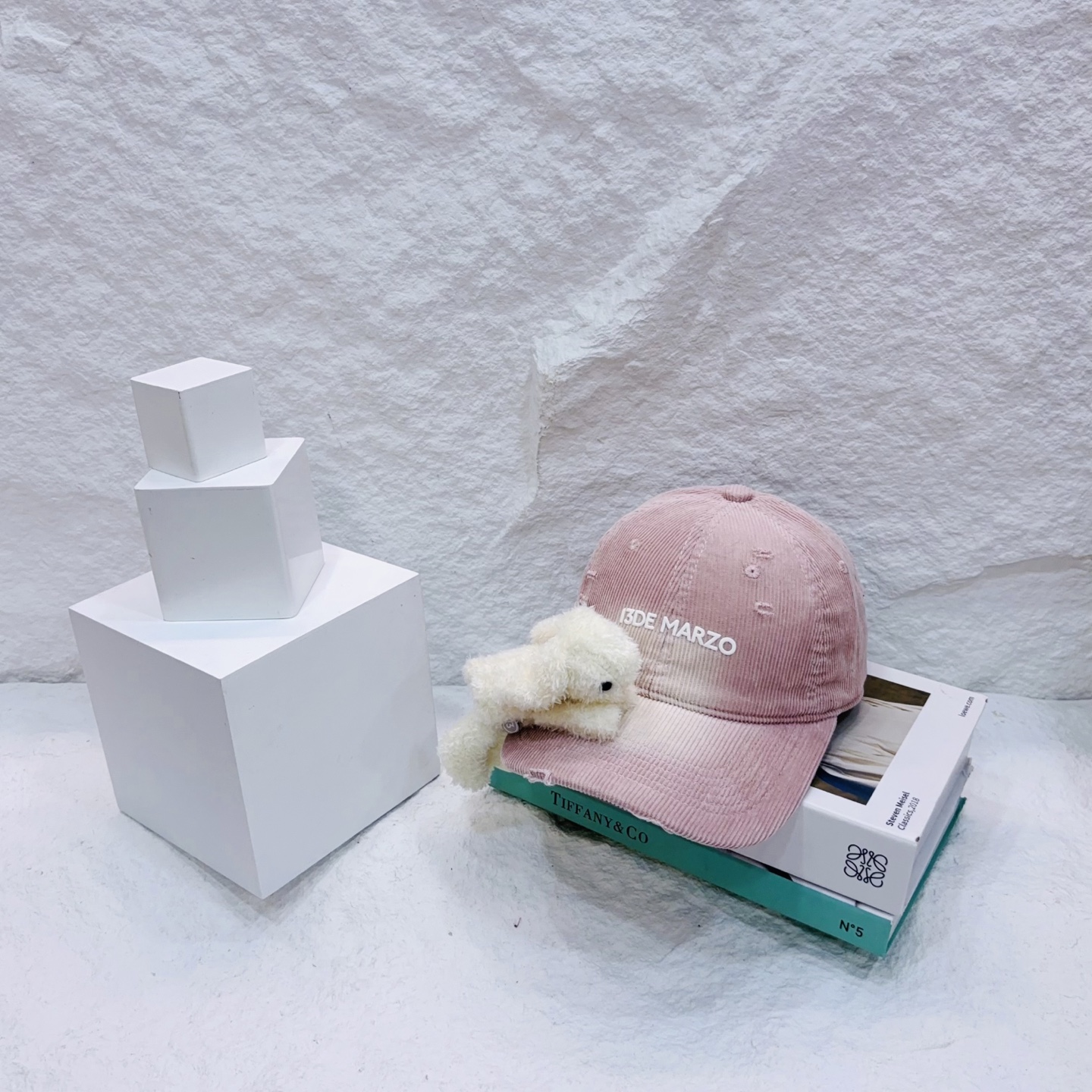 NO:363317,Running 13DE MARZO｜New product sharing Doll Corduroy Baseball Cap Autumn and Winter Color Match Fashion and Trendy Essentials ~ Hat Straw Hat Fisherman's Hat Baseball Cap Knitted Hats, Hats, espadrilles, hats跑量 13DE MARZO｜新品分享 公仔灯芯绒棒球帽 秋冬配色 时尚潮流必备单品～帽子草帽渔夫帽棒球帽针织帽,帽子,espadrilles,hats,hat