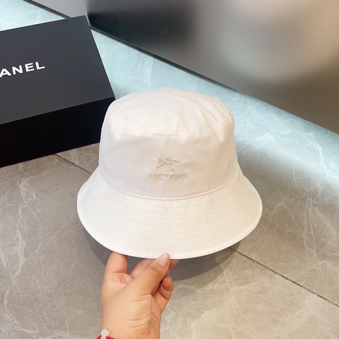 NO:365040,Running volume: Archaeopteryx~New fisherman's hat, high-quality four-season fisherman's hat. The hat is very A-shaped, practical and versatile!  Closed eyes into hat Fisherman hat Baseball hat Knit hat, hat arc'teryx, espadrilles,hats跑量 始祖鸟～新款渔夫帽,高品质四季渔夫帽 帽型很A,实用日常百搭款！ 闭眼入帽子渔夫帽棒球帽针织帽,帽子arc'teryx,espadrilles,hats,hat