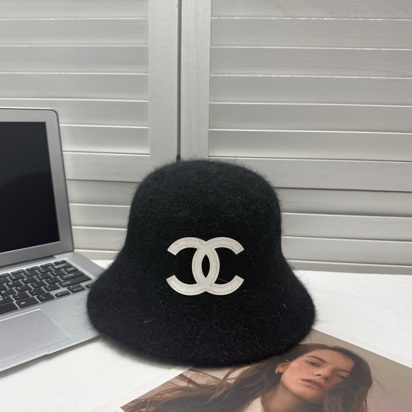 NO:365035,Running volume Xiaoxiang~ New popular rabbit bucket hat, face covering hat, must-have for going out!  Hat fisherman hat baseball hat knit hat, hat, espadrilles,hats跑量 小香～新款爆款兔毛桶帽 遮脸帽 出街必备款！帽子渔夫帽棒球帽针织帽,帽子,espadrilles,hats,hat