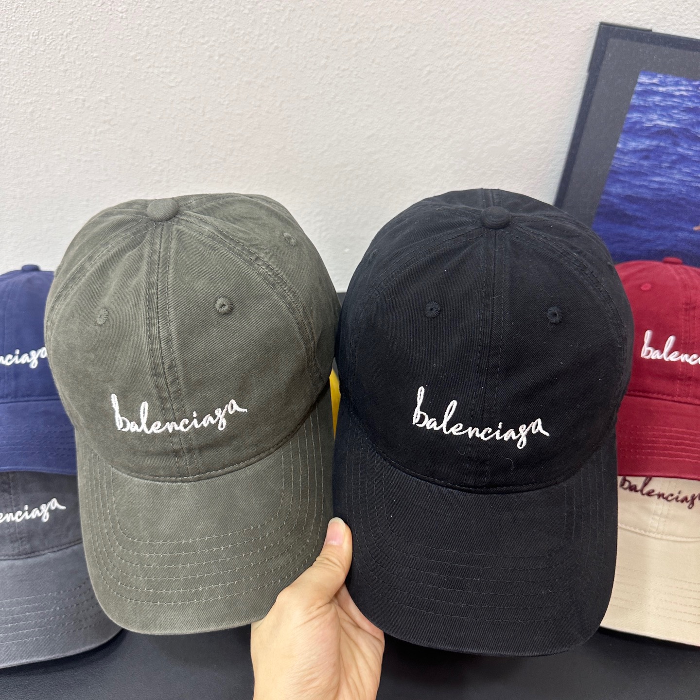 NO:365828,Running volume Paris ~ Baseball cap Sweet and cool baseball cap ~ A must-have for fashionable essence!  Soft top casual hat type, comfortable and soft, with twill cotton fabric, which is both a non-faced artifact and the finishing touch of outfits!  Men and women hats fisherman hat baseball hat knit hat, hat, espadrilles,hats跑量 巴黎～棒球帽 甜酷棒球帽~时髦精必备款！ 软顶休闲帽型 舒适柔软 采用斜纹棉质面料 既是素颜神器又是穿搭的点睛之笔！男女同款帽子渔夫帽棒球帽针织帽,帽子,espadrilles,hats,hat