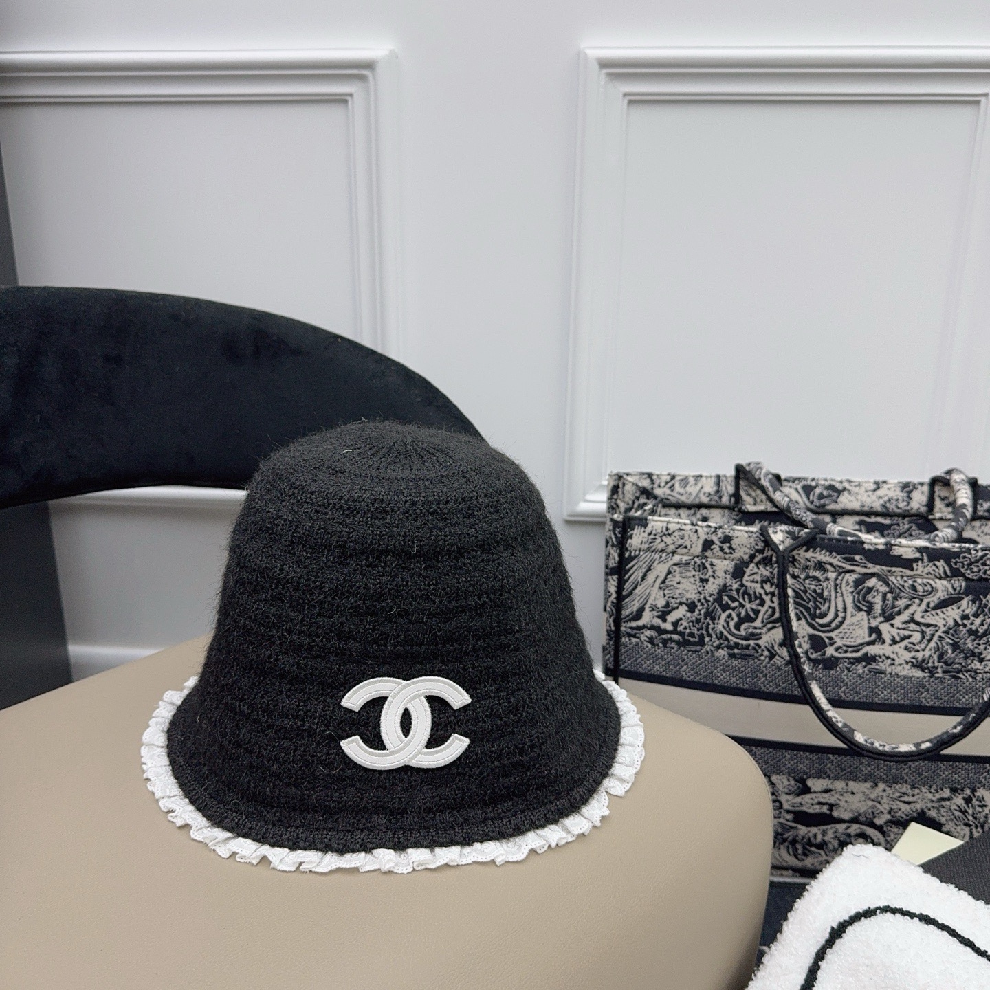 NO:532669,Running volume, small fragrance~sweet little fragrance style, classic autumn and winter basin hat, foldable, textured texture, full of design!  Hat fisherman hat baseball hat knit hat, hat, espadrilles,hats19860909跑量 小香～甜美小香风 秋冬经典盆帽 可折叠 有质感的纹路,设计感十足！帽子渔夫帽棒球帽针织帽,帽子,espadrilles,hats,hat
