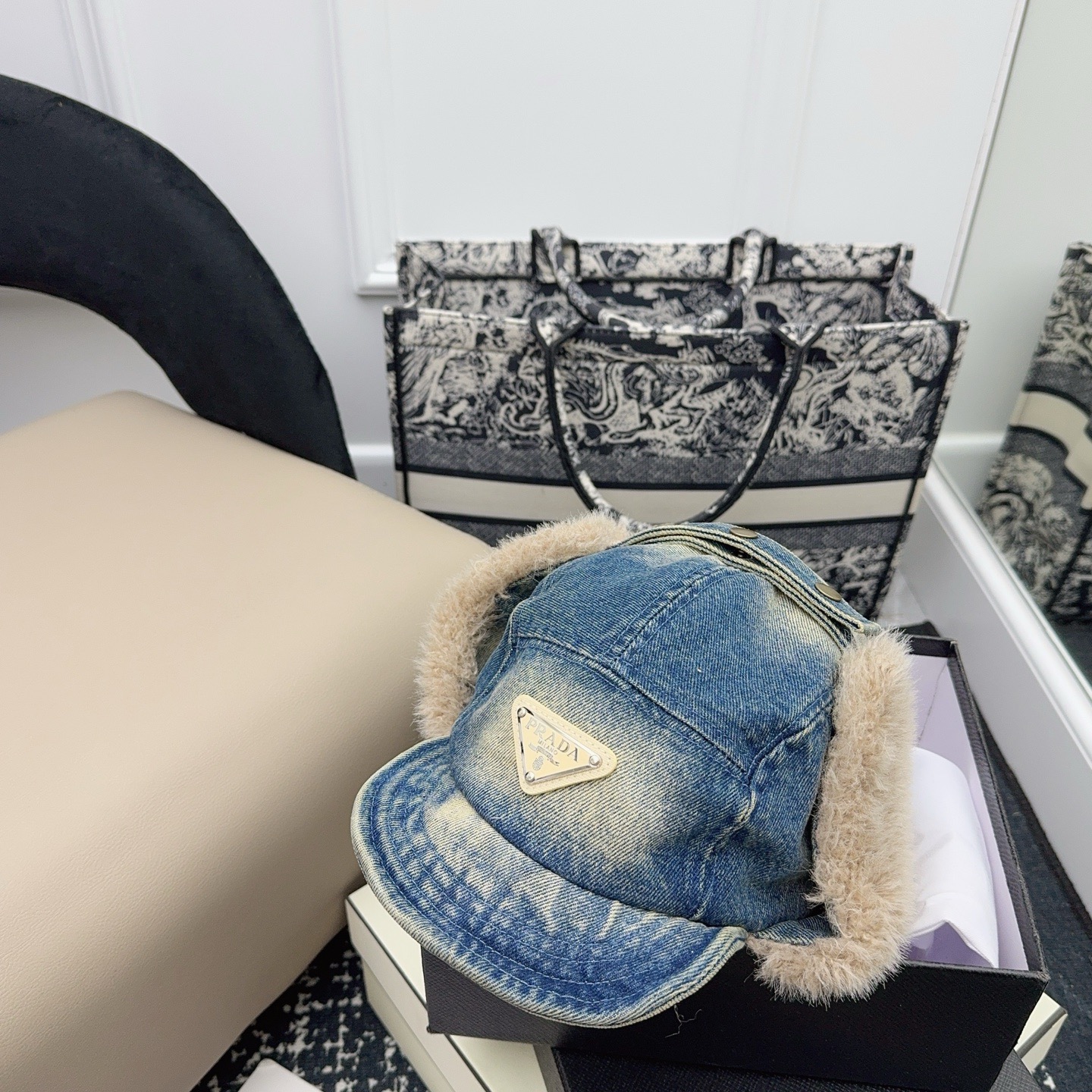 NO:532688,Running volume P home autumn and winter new ear protection hat plush ear protection with good texture!  Hat fisherman hat baseball hat knit hat, hat, espadrilles,hats19860909跑量 P家秋冬新款护耳帽 毛绒护耳 质感好！帽子渔夫帽棒球帽针织帽,帽子,espadrilles,hats,hat