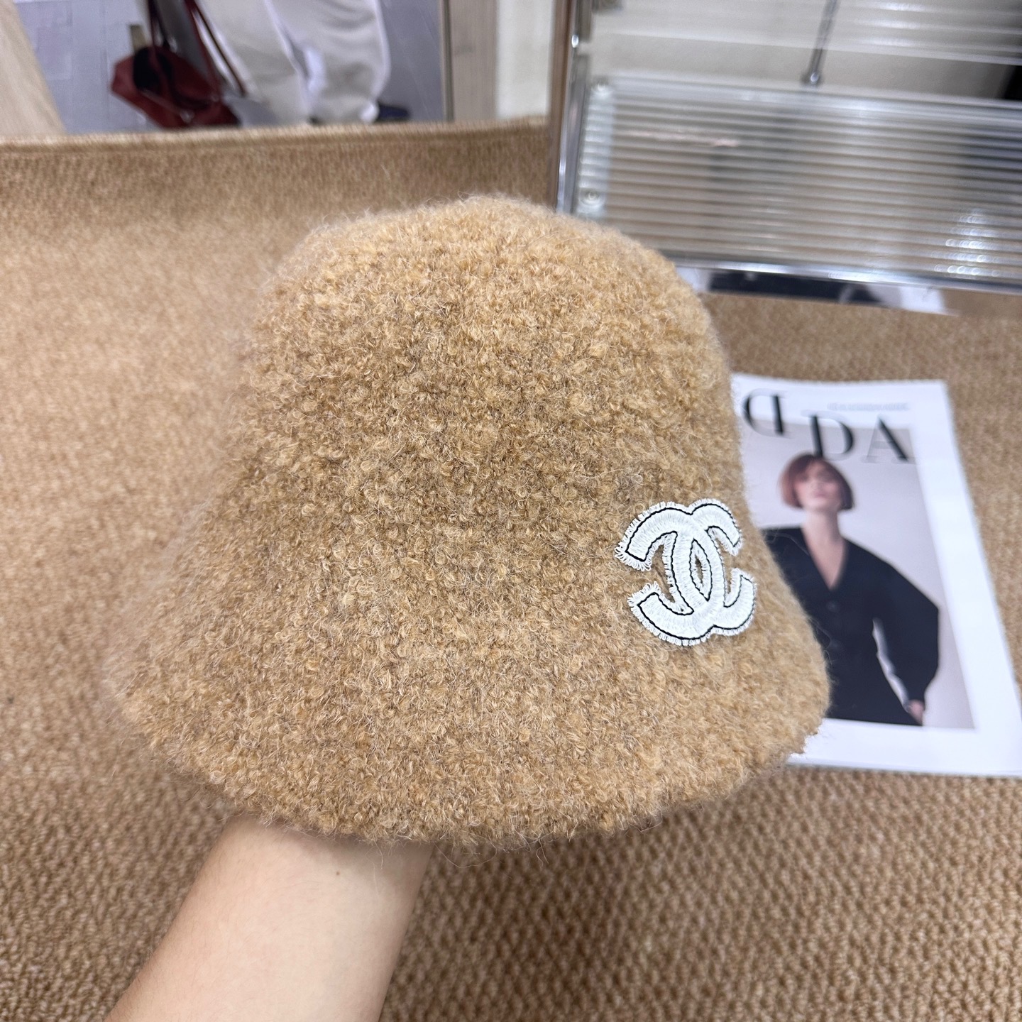 NO:532693,Running volume Xiaoxiang~ New Teddy Fleece Fisherman Hat I really love it. Make fashionable girls hats together fisherman hats baseball hat knit hats, hats, espadrilles, hats19860909跑量 小香～新款泰迪绒渔夫帽 真的是爱了 一起做时髦女孩帽子渔夫帽棒球帽针织帽,帽子,espadrilles,hats,hat