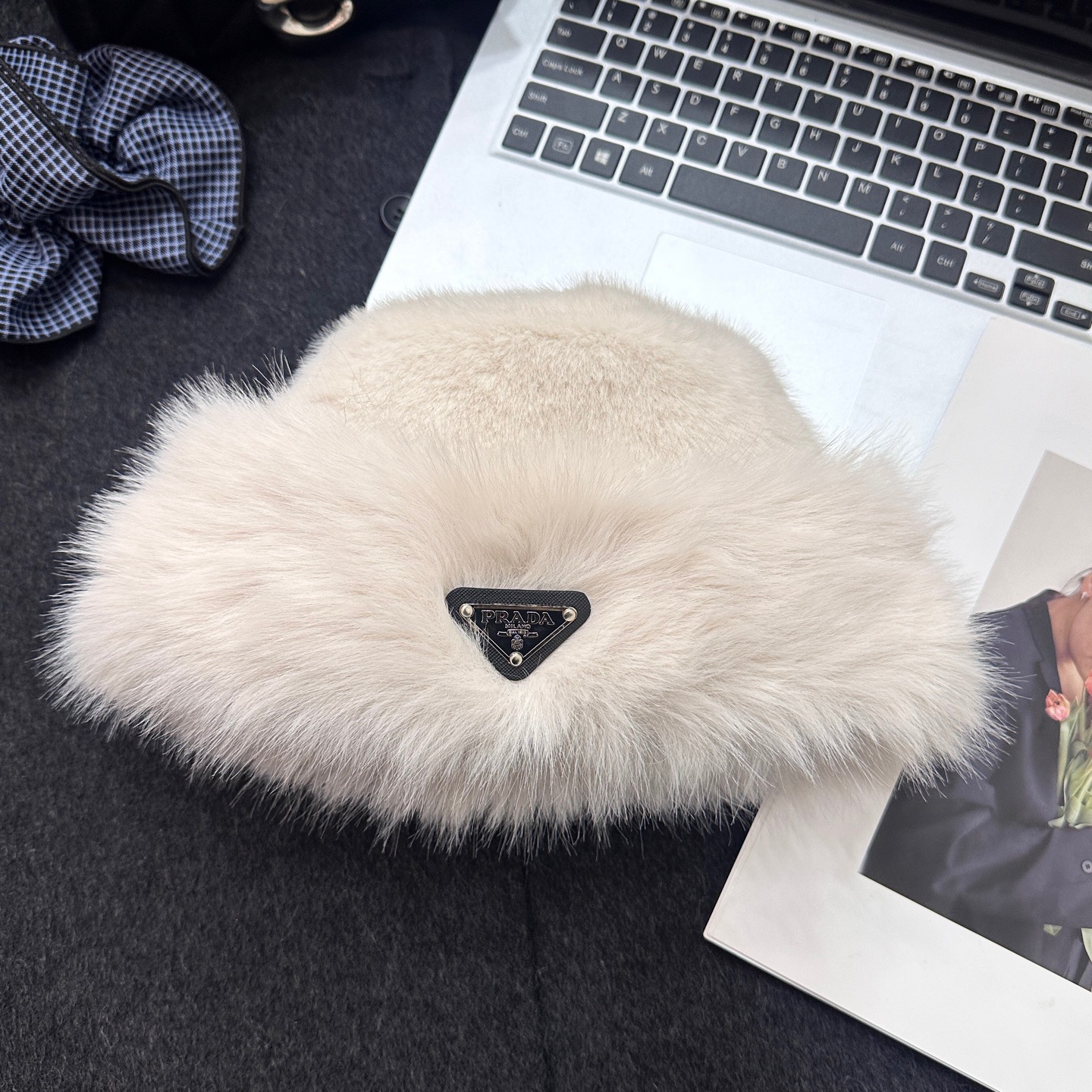 NO:579843,Running volume P’s new warm snow hat. A hat that little potatoes in the south cannot live without. Full-level equipment for bravely venturing into the Northeast during the holidays. The skin-friendly plush is so soft and good. Nua INFINITY CROSS. I want to stick it when I look at it. Hats, bucket hats, baseball caps, knitted hats, hats, espadrilles, hats19860909跑量 P家新款保暖雪帽 南方小土豆不能没有的一顶帽子 为假期勇闯东北的满级装备亲肤毛绒好软好Nua INFINITY CROSS 看着就想贴贴 帽子渔夫帽棒球帽针织帽,帽子,espadrilles,hats,hat