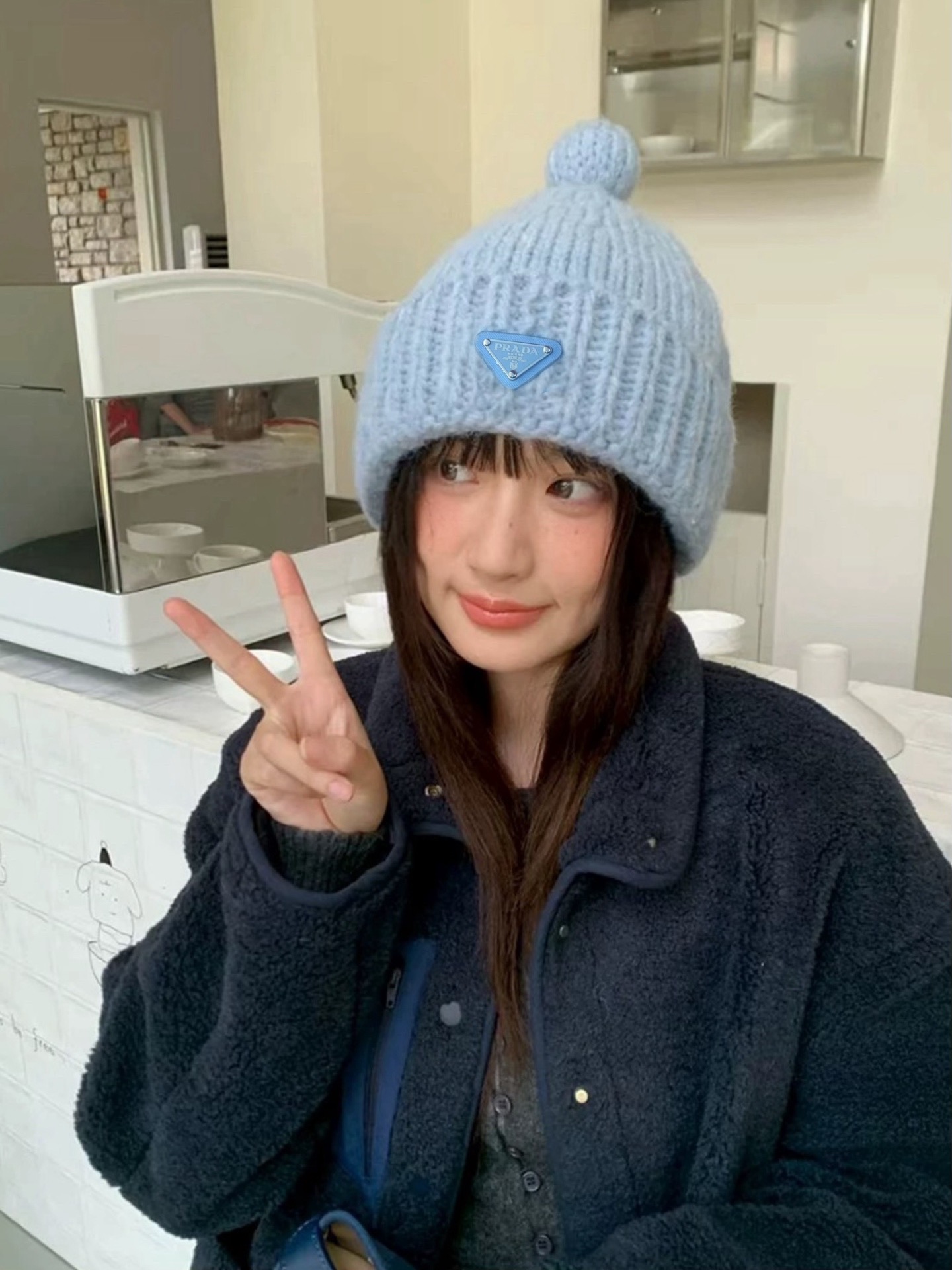 NO:579995,Running volume, classic and versatile style for autumn and winter, thick knitted hat with triangle mark, Korean style, versatile and fashionable style, off-white, gray, black, blue hat, fisherman hat, baseball cap, knitted hat, hat, espadrilles, hats19860909跑量 秋冬经典百搭款 三角标粗针织帽 韩系百搭时尚款 米白色 灰色 黑色 蓝色帽子渔夫帽棒球帽针织帽,帽子,espadrilles,hats,hat