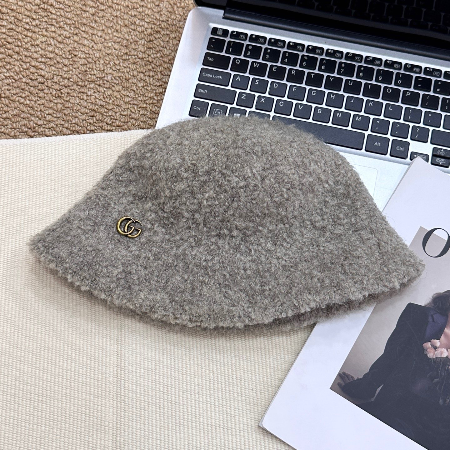 NO:580038,Running volume G home~The new teddy velvet bucket hat. I really love it. Let’s make fashionable girl hats, bucket hats, baseball caps, knitted hats, hats, gucci, espadrilles, hats.19860909跑量 G家～新款泰迪绒渔夫帽 真的是爱了 一起做时髦女孩帽子渔夫帽棒球帽针织帽,帽子,gucci,espadrilles,hats,hat