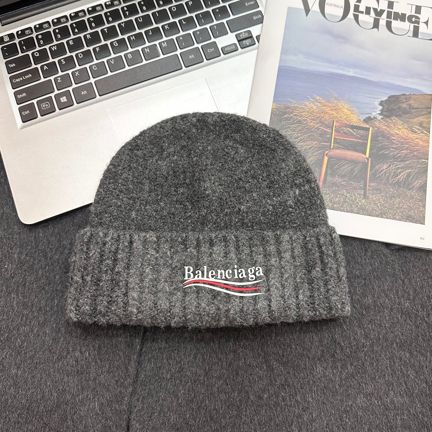 NO:580369,Running volume Paris twist knitted hat. Simple but not simple style. The hat brim is widened to show your face. Small hat. Bucket hat. Baseball cap. Knitted hat, hat, espadrilles, hats.19860909跑量 巴黎麻花针织帽 简约不简单的款式 帽边加宽更显脸小帽子渔夫帽棒球帽针织帽,帽子,espadrilles,hats,hat