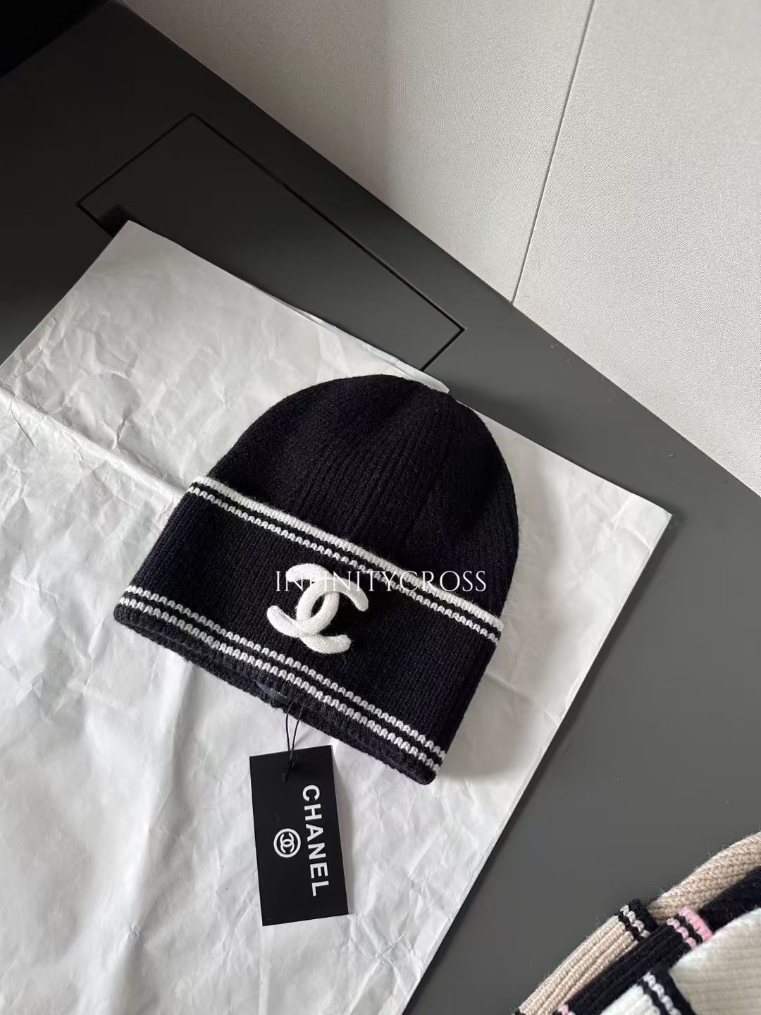 NO:587755,Running volume - 25 new autumn and winter styles Xiaoxiang mixed color logo knitted hat celebrity Internet celebrity same high-end goods hat fisherman hat baseball cap knitted hat, hat, espadrilles, hats19860909跑量 —25秋冬新款 小香混色logo针织帽 明星 网红同款高端货 帽子渔夫帽棒球帽针织帽,帽子,espadrilles,hats,hat