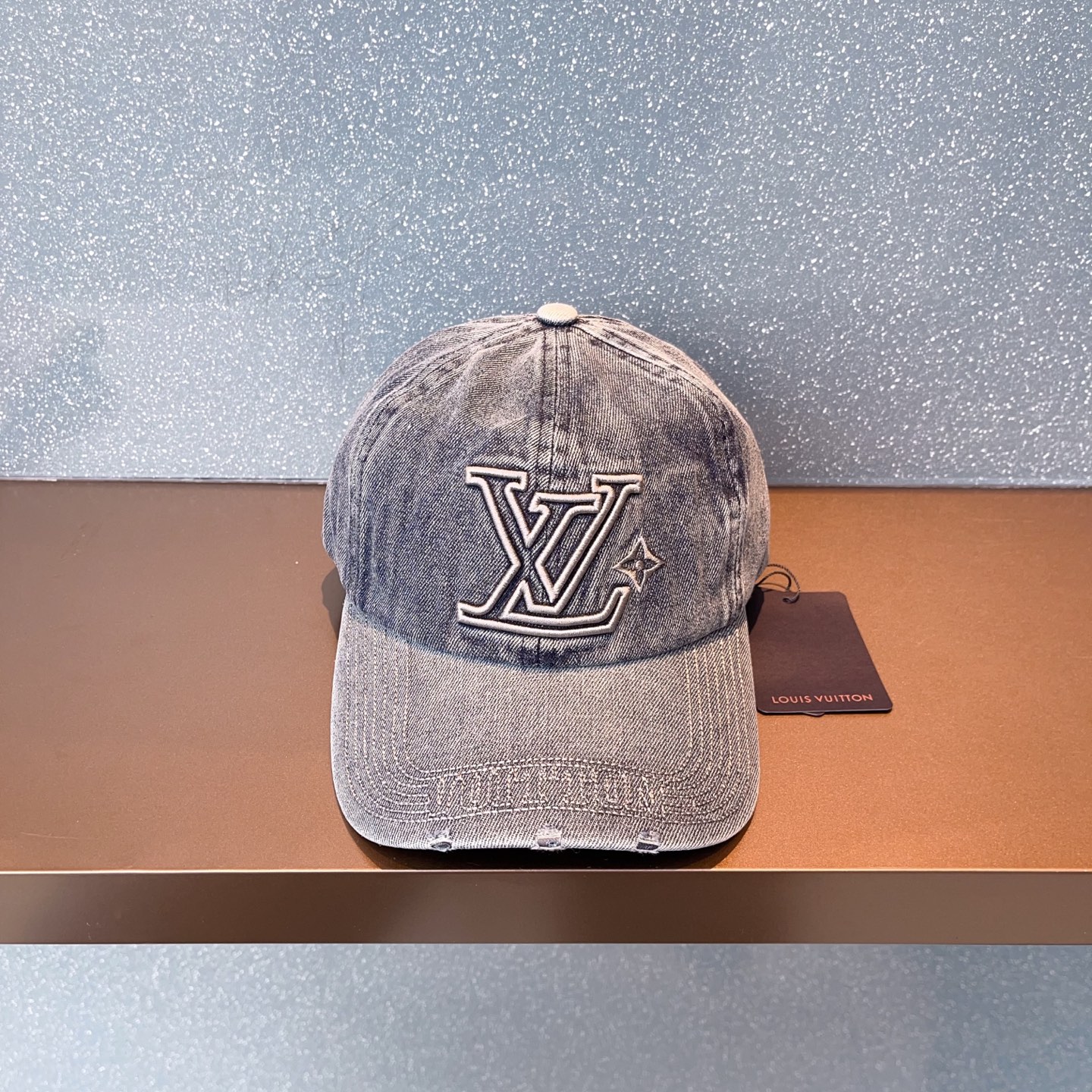 NO:604632,Running volume Lvjia | New product sharing Washed embroidered denim baseball cap Fashionable and cool hat Fisherman hat Baseball cap Knitted hat, hat, louis vuitton, louis vuitton, espadrilles, hats19860909跑量 驴家｜新品分享 水洗刺绣牛仔棒球帽 时尚潮酷帽子渔夫帽棒球帽针织帽,帽子,louis vuitton,louis vuitton,espadrilles,hats,hat