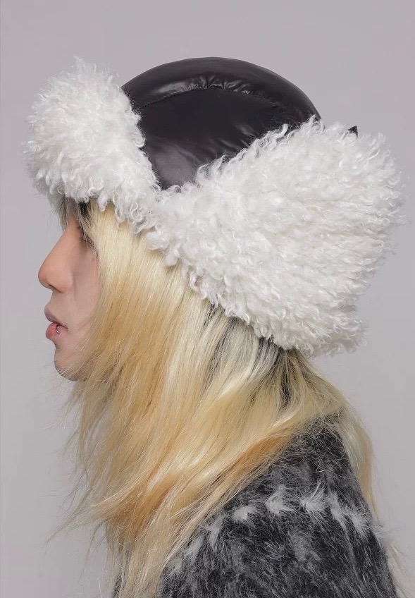 NO:617604,Running volume is new - new autumn and winter furry ski ear protection hat, white, camel, red, black, high-quality popular hat, fisherman hat, baseball cap, knitted hat, hat, espadrilles, hats19860909跑量 上新 — 秋冬新款毛毛护耳滑雪护耳帽 白色 驼色 红色 黑色 高品质爆款帽子渔夫帽棒球帽针织帽,帽子,espadrilles,hats,hat