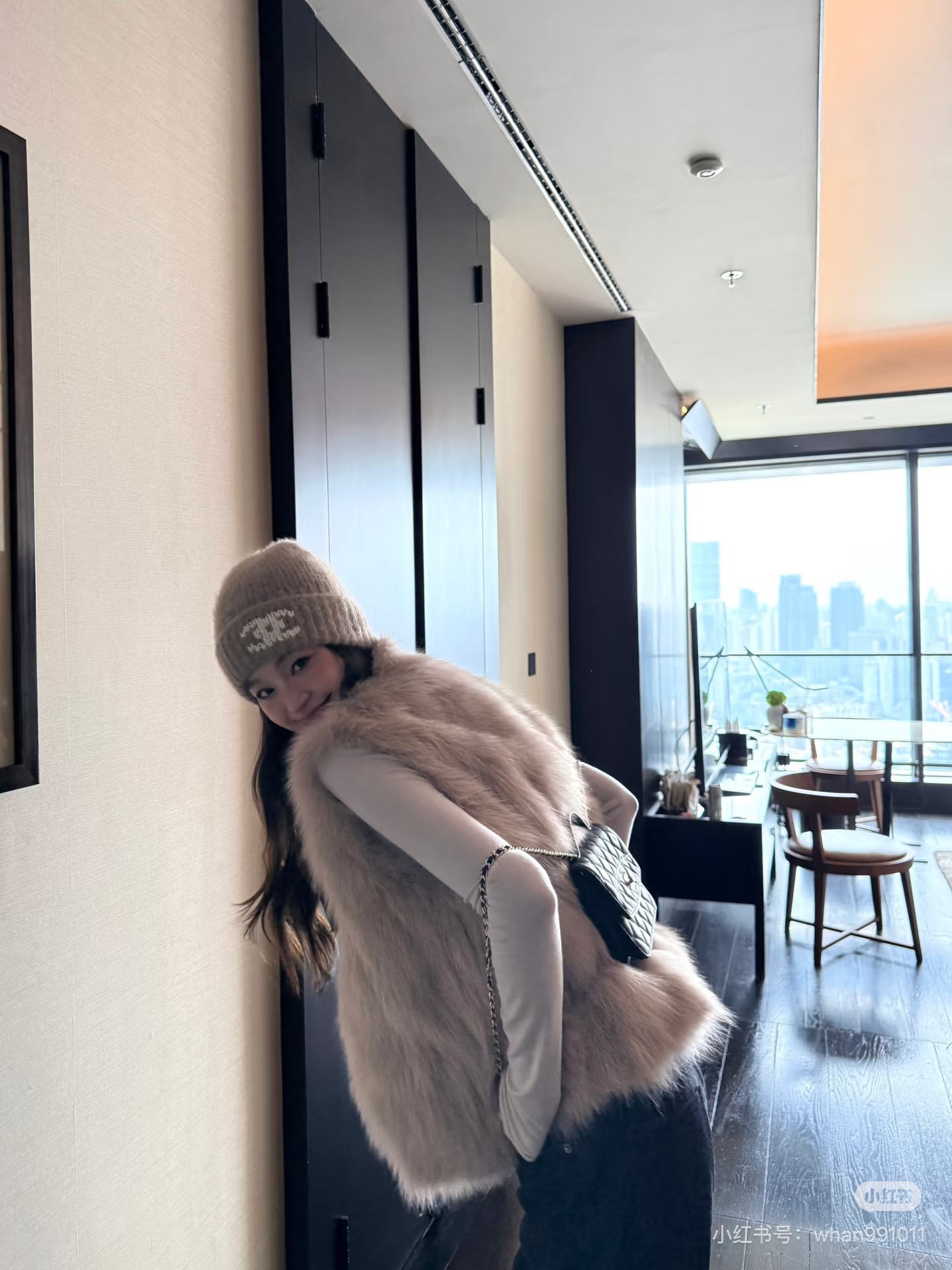 NO:617664,Running volume - 25 new autumn and winter styles Xiaoxiang mixed color logo knitted hat celebrity Internet celebrity same high-end goods white black gray hat fisherman hat baseball cap knitted hat, hat, espadrilles, hats19860909跑量 —25秋冬新款 小香混色logo针织帽 明星 网红同款高端货 白色 黑色 灰色帽子渔夫帽棒球帽针织帽,帽子,espadrilles,hats,hat