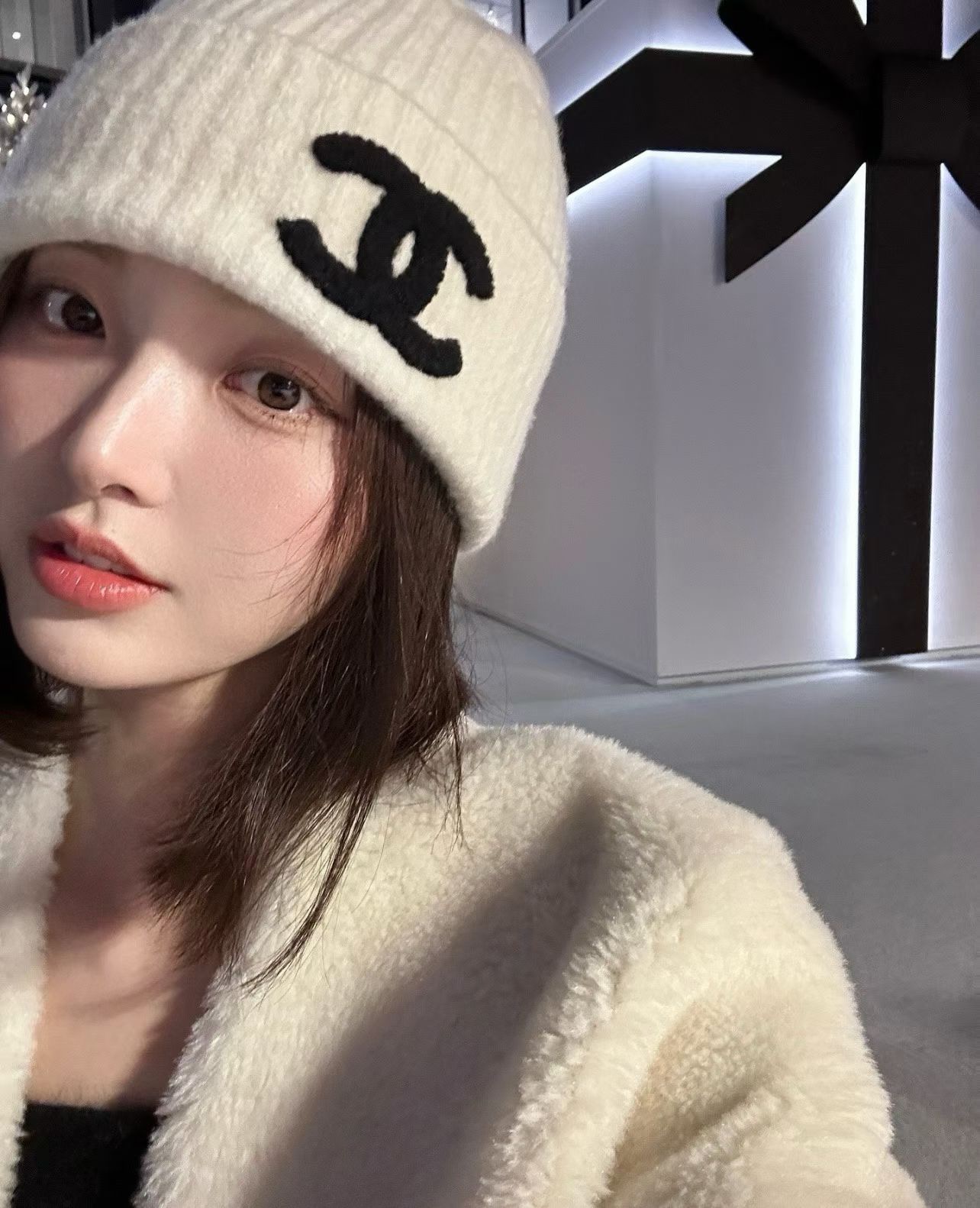 NO:643714,Running volume - 25 new autumn and winter styles Xiaoxiang mixed color logo knitted hat Celebrity Internet celebrity same high-end goods White Black Blue Gray hat Fisherman hat Baseball cap Knitted hat, hat, espadrilles, hats19860909跑量 —25秋冬新款 小香混色logo针织帽 明星 网红同款高端货 白色 黑色 蓝色 灰色帽子渔夫帽棒球帽针织帽,帽子,espadrilles,hats,hat