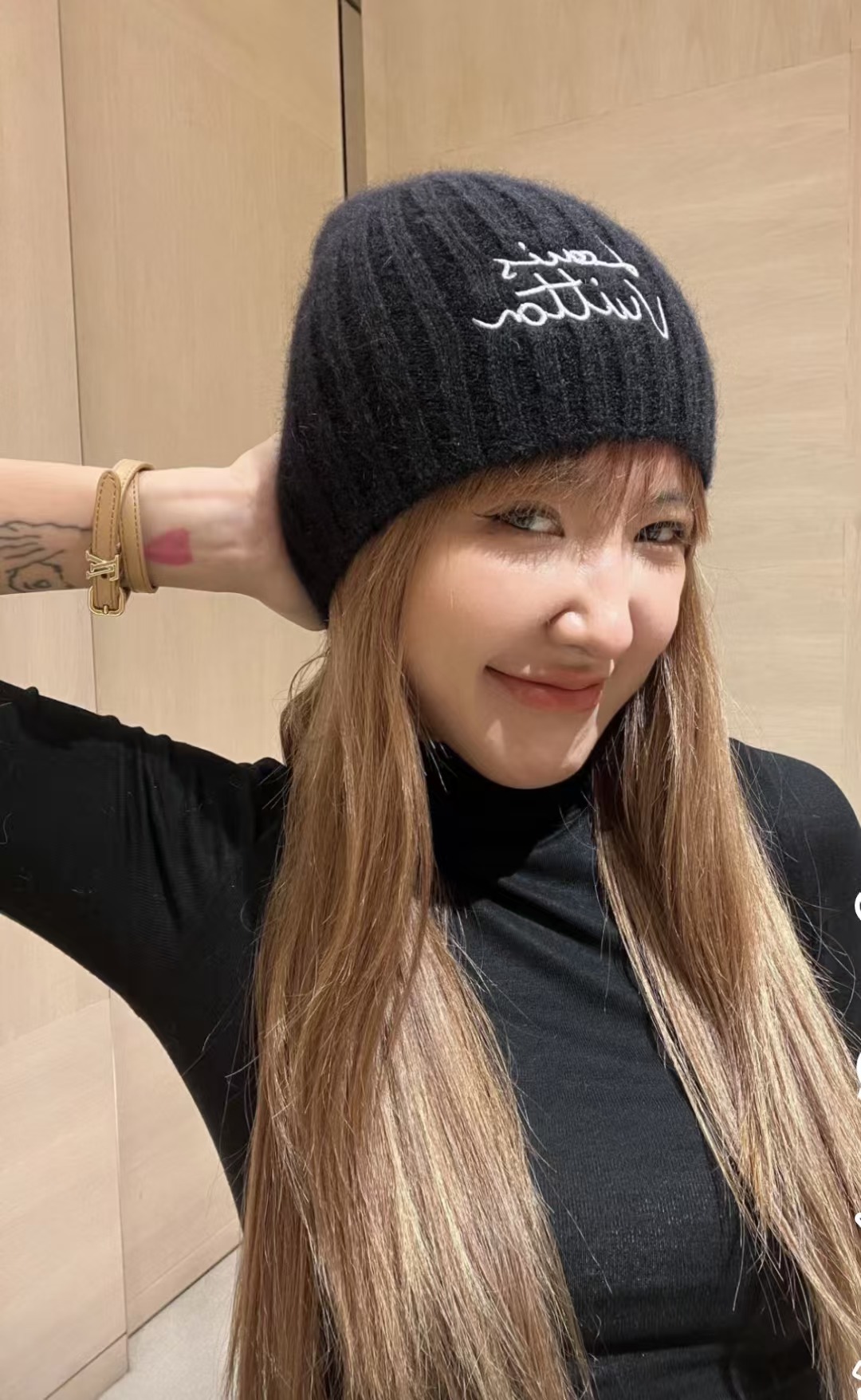 NO:643717,Running volume - 25 new autumn and winter new embroidered knitted hats from Lujia Celebrities High-end goods of the same style as Internet celebrities White Black hats bucket hats baseball caps knitted hats, hats, louis vuitton, louis vuitton, espadrilles, hats19860909跑量 —25秋冬新款 驴家新款刺绣针织帽 明星 网红同款高端货 白色 黑色 帽子渔夫帽棒球帽针织帽,帽子,louis vuitton,louis vuitton,espadrilles,hats,hat