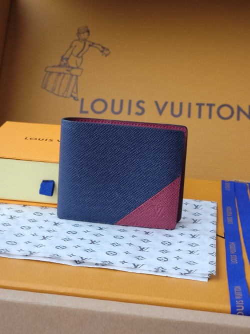 Louis Vuitton Multiple Wallet in Taiga Leather with V-Shaped Inlay 1 Louis Vuitton Multiple Wallet in Taiga Leather with V-Shaped Inlay