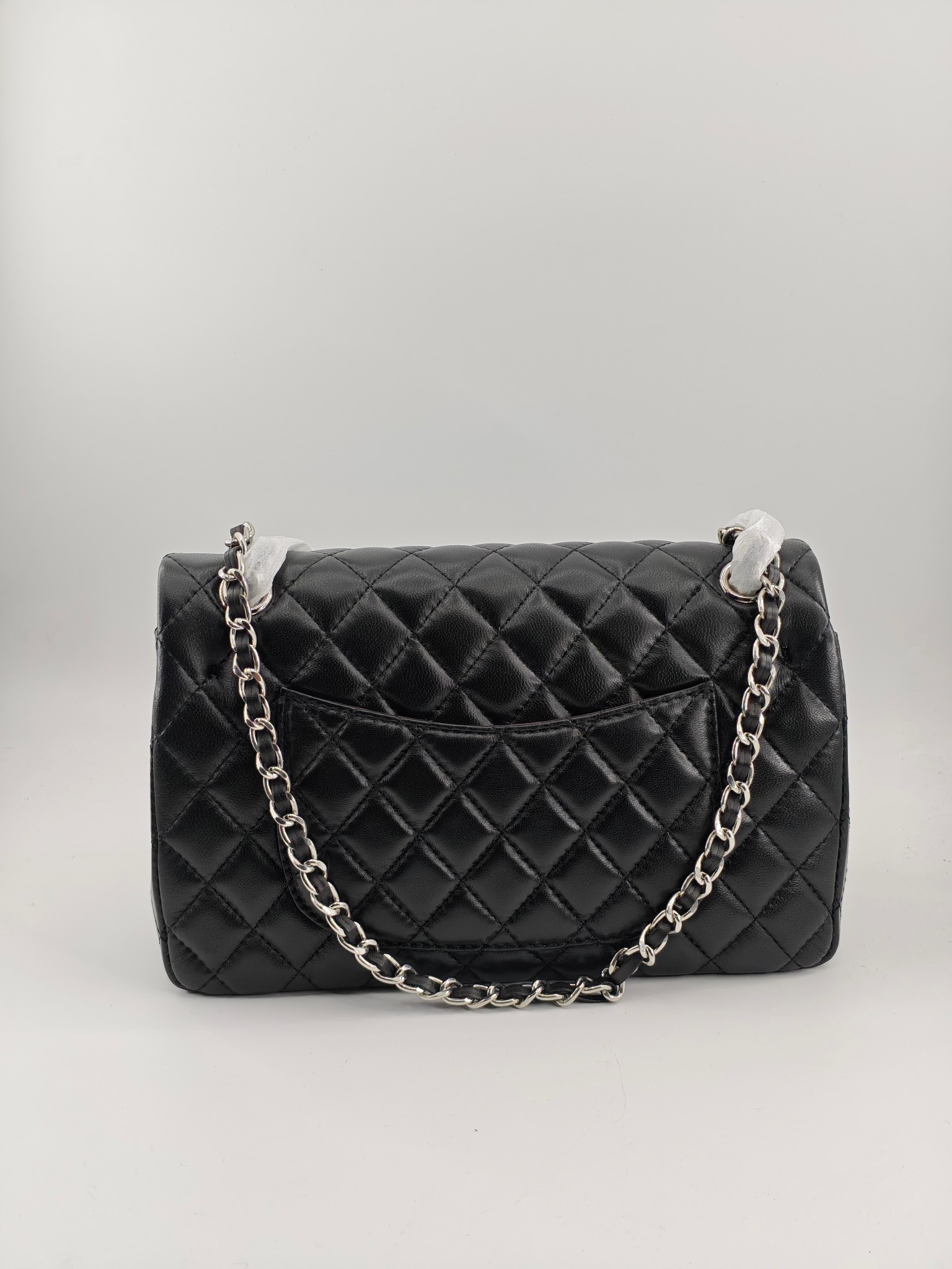 升级版CF中号
黑色小羊皮银扣
实物实拍
款号：1112
尺寸：25.5X16X7 
