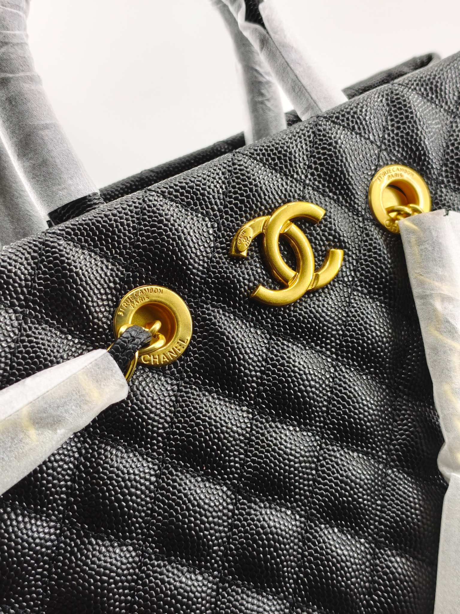  25升级版托特包
黑色头层牛皮鱼子酱鎏金五金
实物实拍
款号：8007
尺寸 35*30*13 
