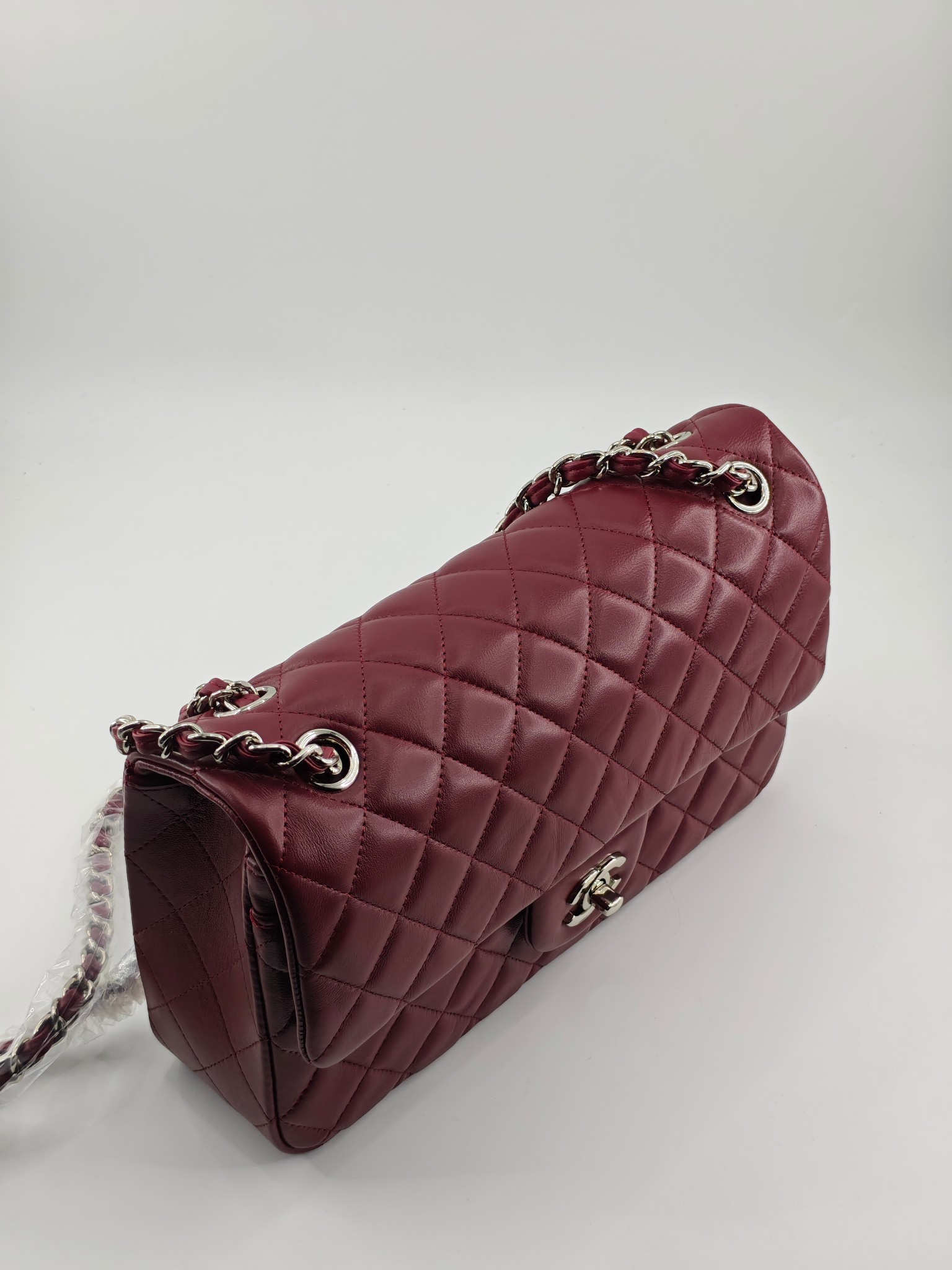  升级版CF中号
酒红头层羊皮银扣
实物实拍
款号：1112
尺寸：25.5X16X7 