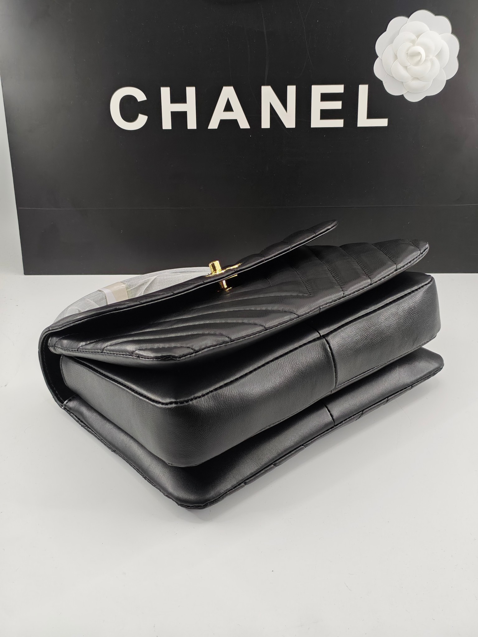 Chanel🐮🐮🐮简介:原单质量,经典之作,华丽与气质的前沿,是你意想不到的尊贵。皮种:原单进口小羊皮,