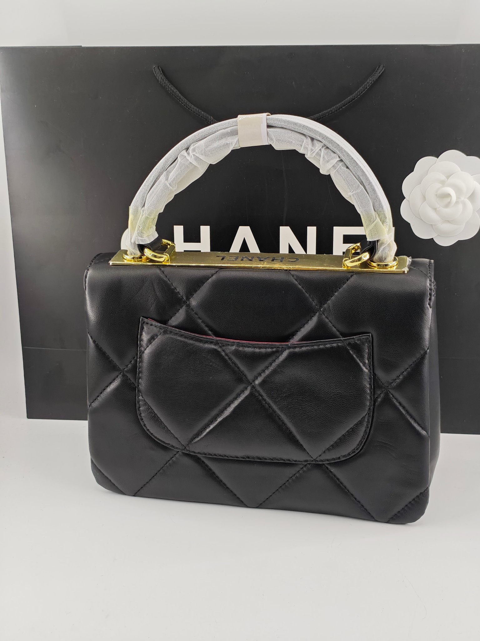 Chanel🐮🐮🐮简介:原单质量,经典之作,华丽与气质的前沿,是你意想不到的尊贵。皮种:原单进口小羊皮,
