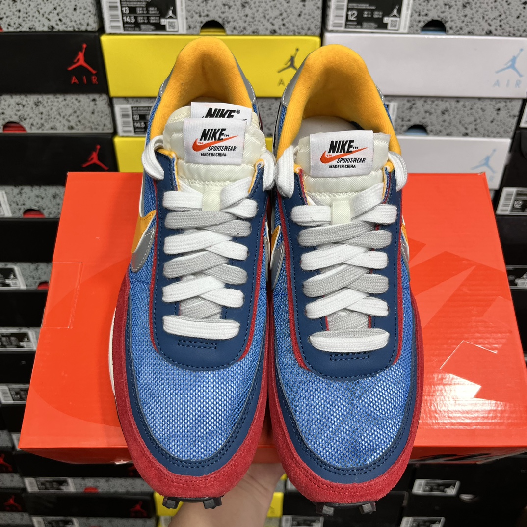 
1.0走秀 红蓝 Sacai x NK LDV Waffl Daybreak 联名走秀款解构双底双勾双