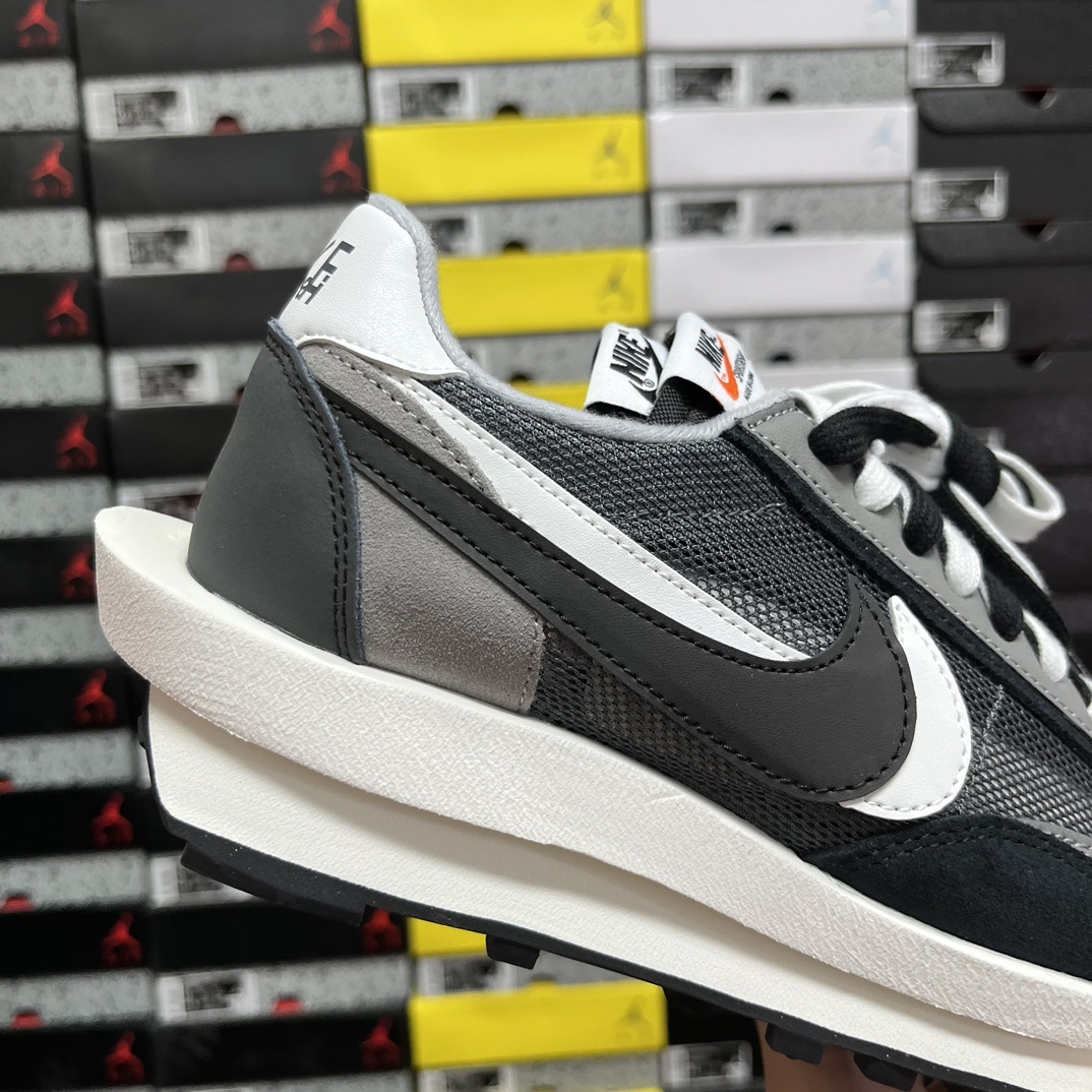 1.0走秀 黑白 Sacai x NK LDV Waffl Daybreak 联名走秀款解构双底双勾双