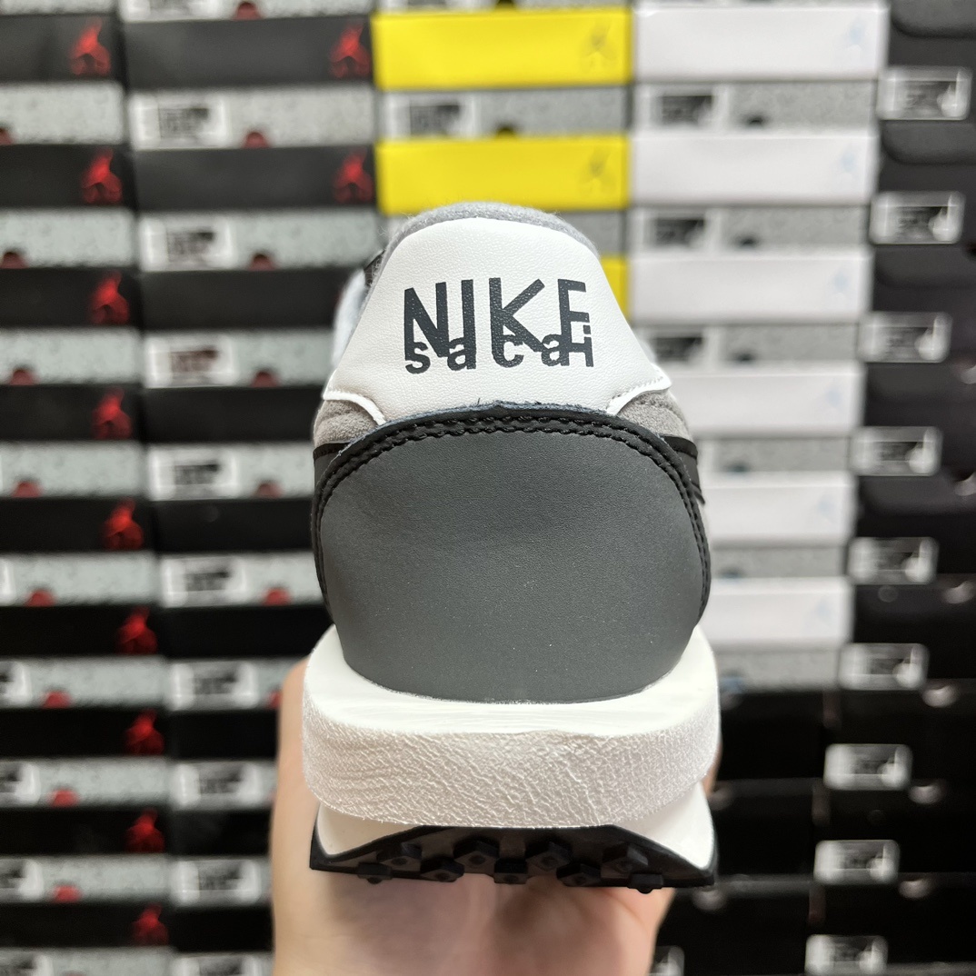 1.0走秀 黑白 Sacai x NK LDV Waffl Daybreak 联名走秀款解构双底双勾双