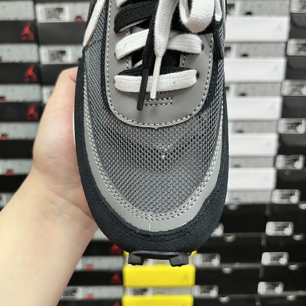 1.0走秀 黑白 Sacai x NK LDV Waffl Daybreak 联名走秀款解构双底双勾双