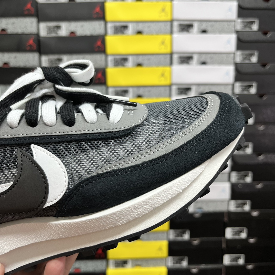 1.0走秀 黑白 Sacai x NK LDV Waffl Daybreak 联名走秀款解构双底双勾双