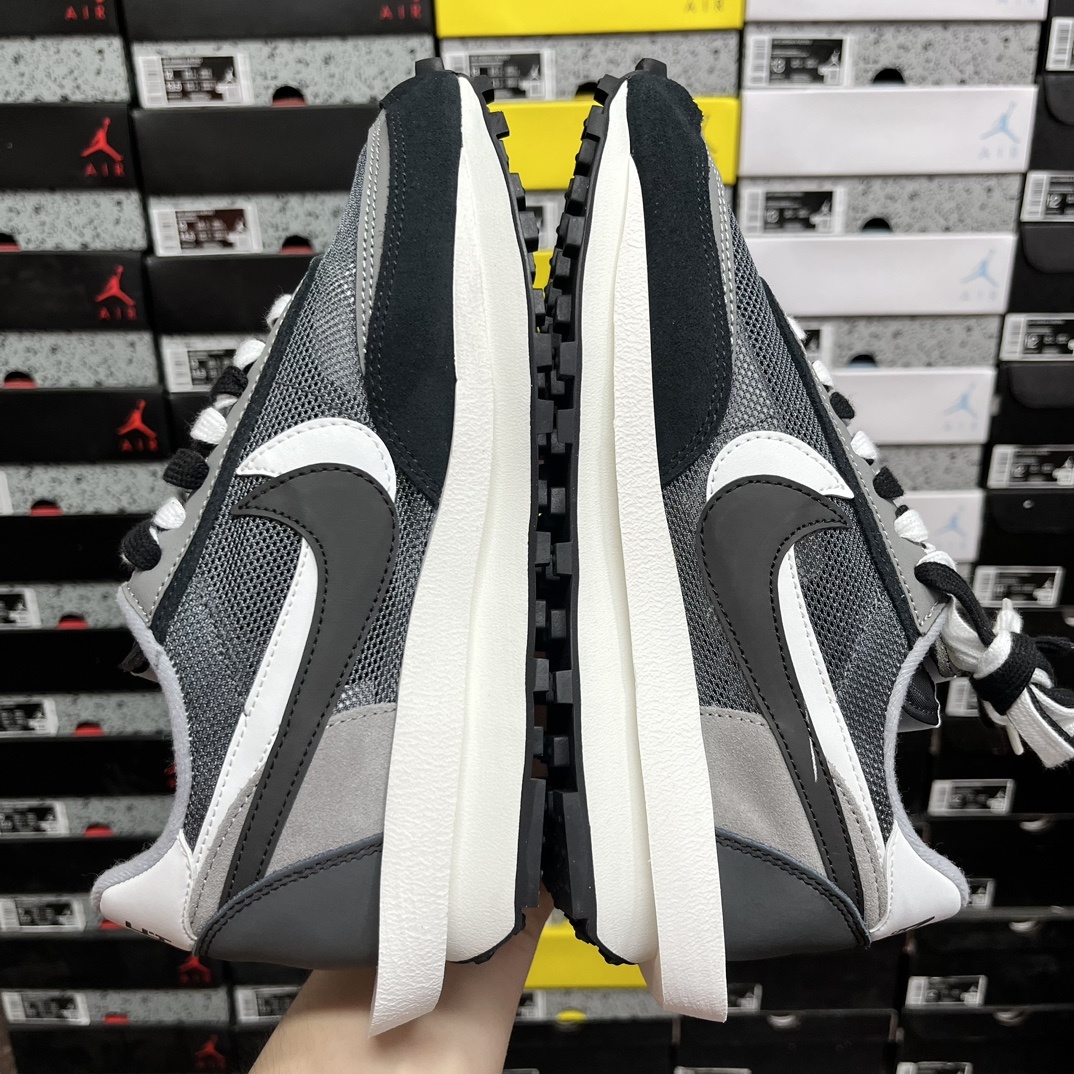 1.0走秀 黑白 Sacai x NK LDV Waffl Daybreak 联名走秀款解构双底双勾双
