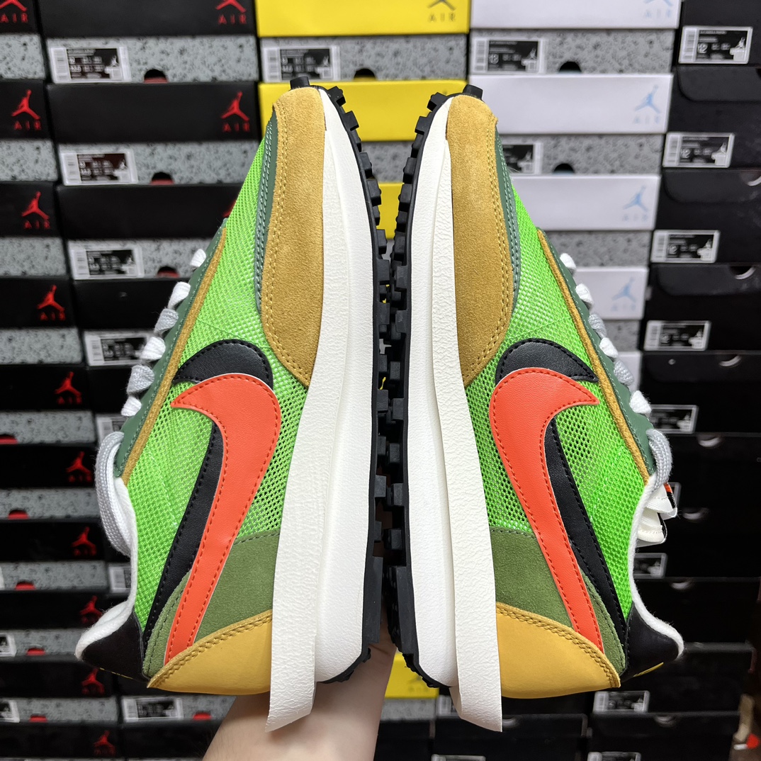 
1.0走秀 黄绿 Sacai x NK LDV Waffl Daybreak 联名走秀款解构双底双勾双