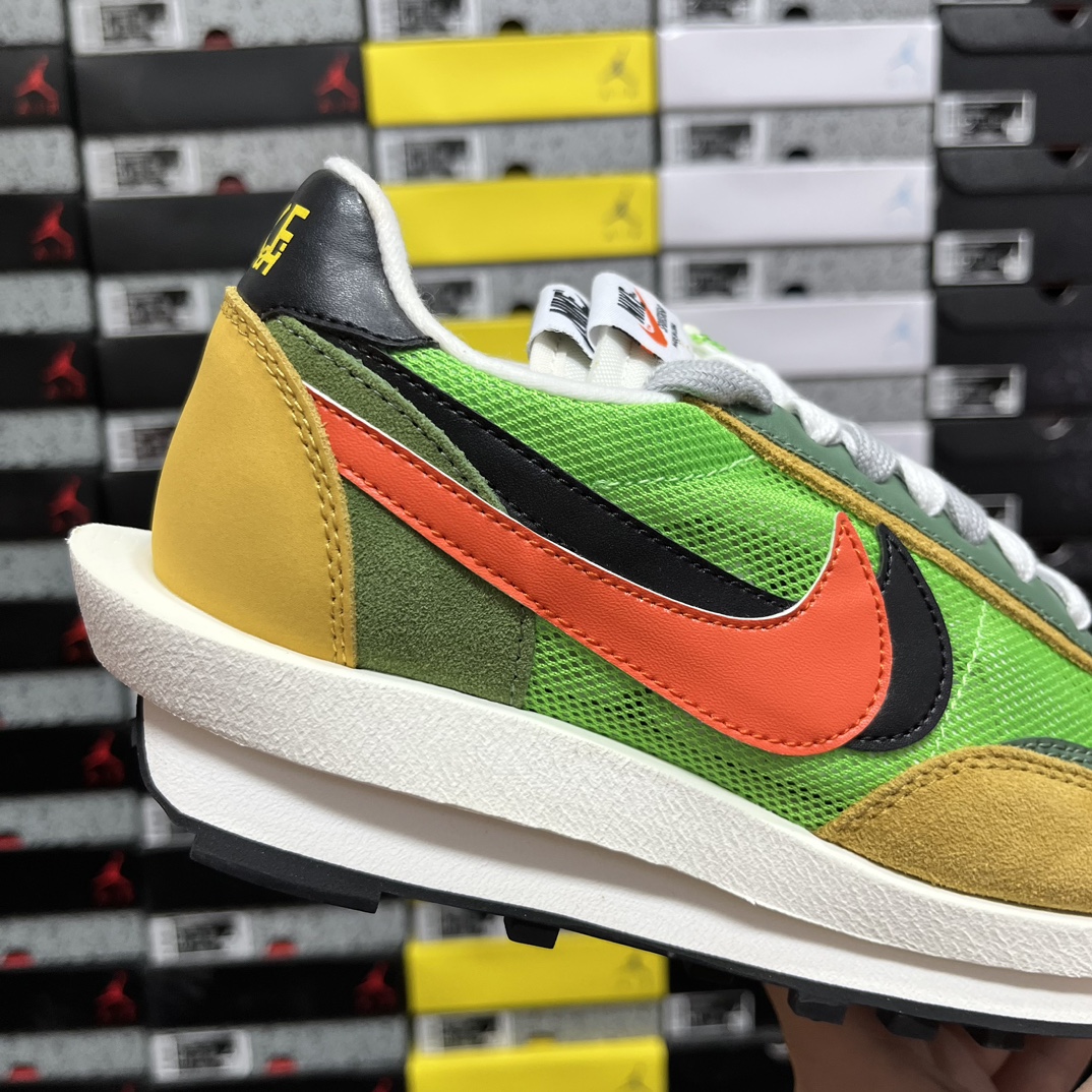 
1.0走秀 黄绿 Sacai x NK LDV Waffl Daybreak 联名走秀款解构双底双勾双