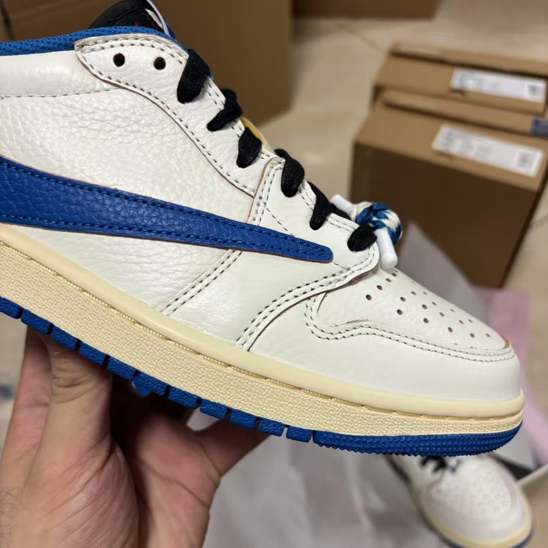 纯原 Travis Scott x Air Jordan AJ1 Low OG SP TS联名倒钩低帮 