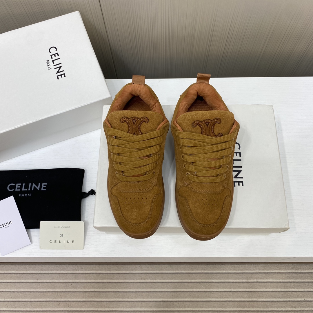 NO:258742,Men's Celine's new white shoes, Liu Wen and Yang Mi Lisa, Celine's Arc de Triomphe color-blocking German training white shoes couple's style. A pair of shoes full of street feels, there is always a pair of white shoes in the shoe cabinet. This year, Celine's new white shoes are the best choice. Adhere to the original 1:1 mold opening customization!  Welcome to compare casually!  Exquisite craftsmanship!  CELINE's single items are gorgeous and practical, and the texture itself conforms to the seemingly contradictory style of casual and gorgeousness. The leather parts and accessories from leather bags, leather shoes to tie scarves highlight pragmatism on the basis of luxury. This pair of CELINE board shoes are a pair of shoes full of street feels. There is always a pair of small white shoes in the shoe cabinet. This year, Celin's new small white shoes are the best choice. Unlike the AJ in the street, CELINE has its own unique design. The leather upper is very easy to manage and has a unique design. The LOGO on the side and heel makes it simple and uneven, a perfect pair of small white shoes~ The original customized fabric is customized for cowhide, the inner lining is original customized sheepskin, the original open molded rubber sole, the size of women 35-40  Men's 39-45, casual shoes/sports shoes, celine, celine, sneakers, cowhide, sheepskin, ties19860909男款 Celine赛琳新款小白鞋,刘雯 杨幂 lisa同款, Celine塞琳 凯旋门拼色德训小白鞋情侣款 充满街头感的一双鞋子,鞋柜里永远都缺一双小白鞋,而今年赛琳家新款小白鞋是不二之选.坚持原版1:1开模定制！欢迎随意对比！精湛工艺！ CELINE的单品华丽又实用,本身的质感符合休闲华丽这个看似矛盾的风格,而其皮件及配件从皮包,皮鞋到领带丝巾都在奢华的基础上突出实用主义.这双CELINE板鞋,充满街头感的一双鞋子,鞋柜里永远都缺一双小白鞋,而今年赛琳家新款小白鞋是不二之选.与烂大街的AJ不同,CELINE小白鞋有它自己独特的设计,皮革鞋面非常好打理,独出心裁别具一格的设计,侧面与后跟的LOGO让他简单又不失调性,完美的一双小白鞋~ 面料原版定制客供牛皮 内里原版定制羊皮 大底原版开模橡胶大底 码数女35-40 男39-45,休闲鞋/运动鞋,celine,celine,sneakers,cowhide,sheepskin,ties,Women's Shoes