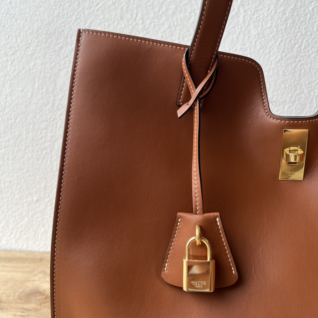 P2400 トートバッグ｜全鋼五金の大容量デザイン